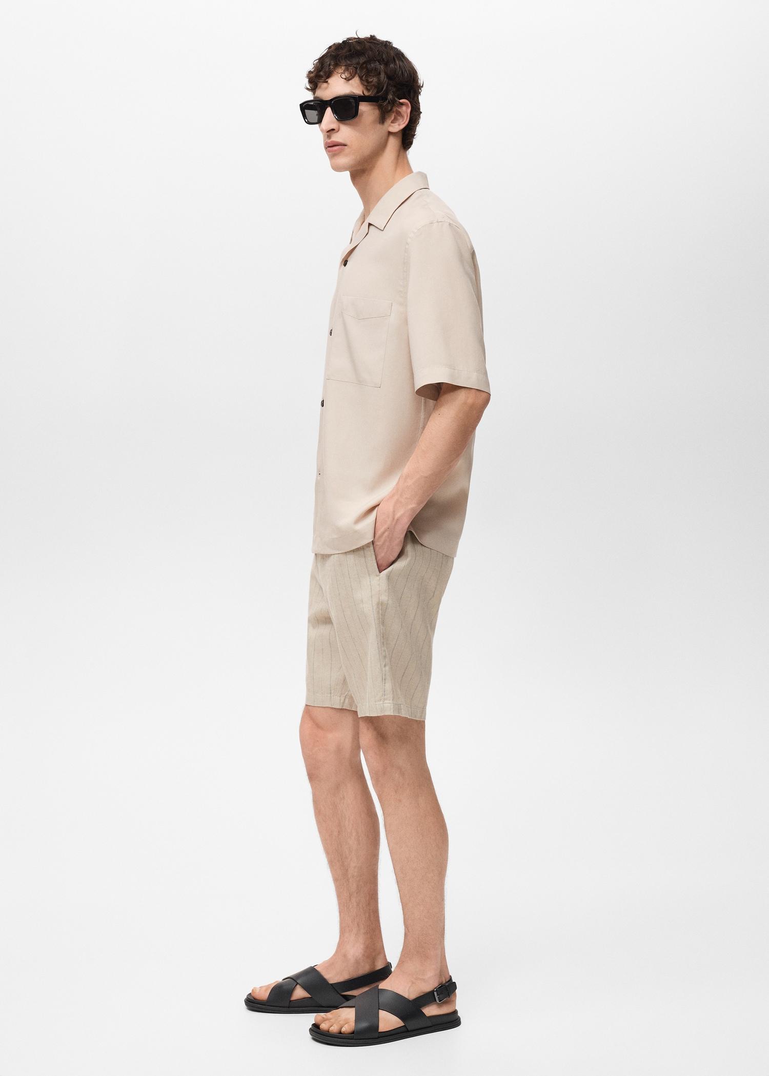 Lyocell shirt with pocket - Men | MANGO USA Product Image