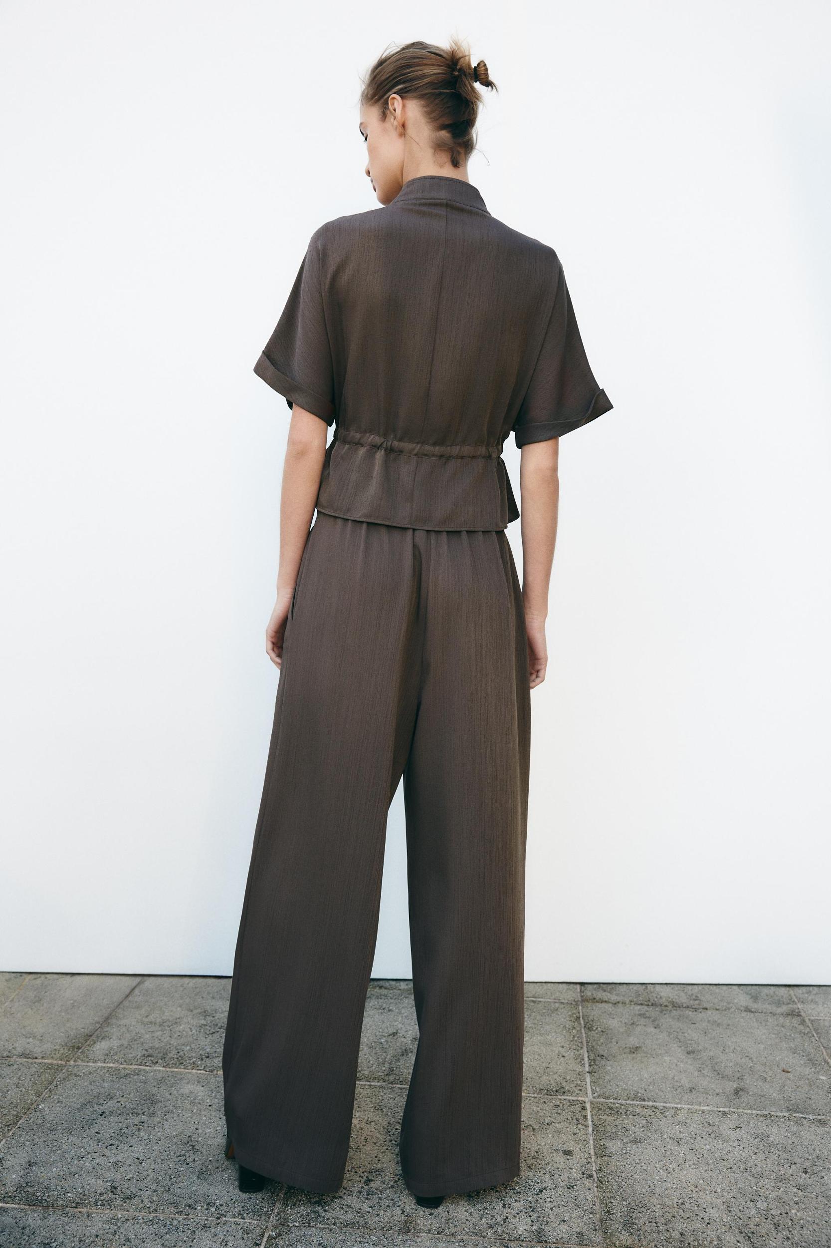 WIDE LEG PANTS WITH DARTS Product Image