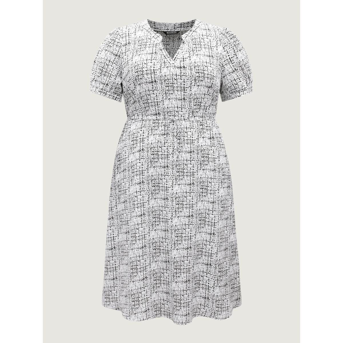 Plus Size Geometric Print Notched Collar Midi Dress Ivory Women Flat collar with V-notch Short sleeve Curvy BloomChic 18-20/2X Product Image