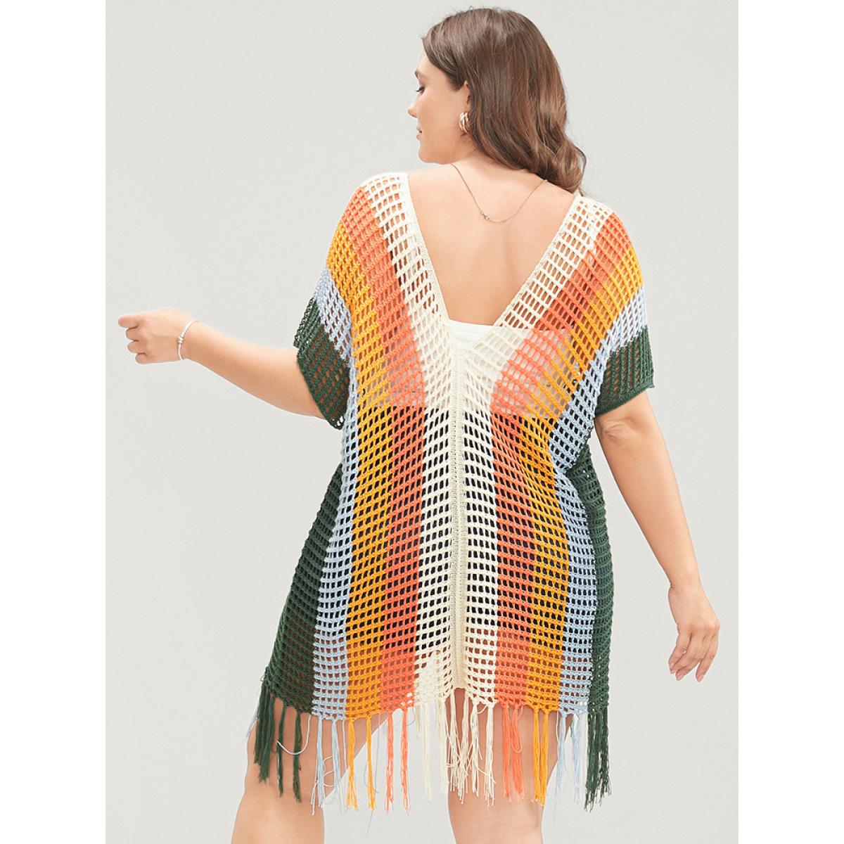 Plus Size Colorblock Contrast Dolman Sleeve Cut Out Tassels Hem Knit Top Multicolor Women Vacation Loose Sleeveless V-neck Dailywear Pullovers BloomChic 10/M Product Image