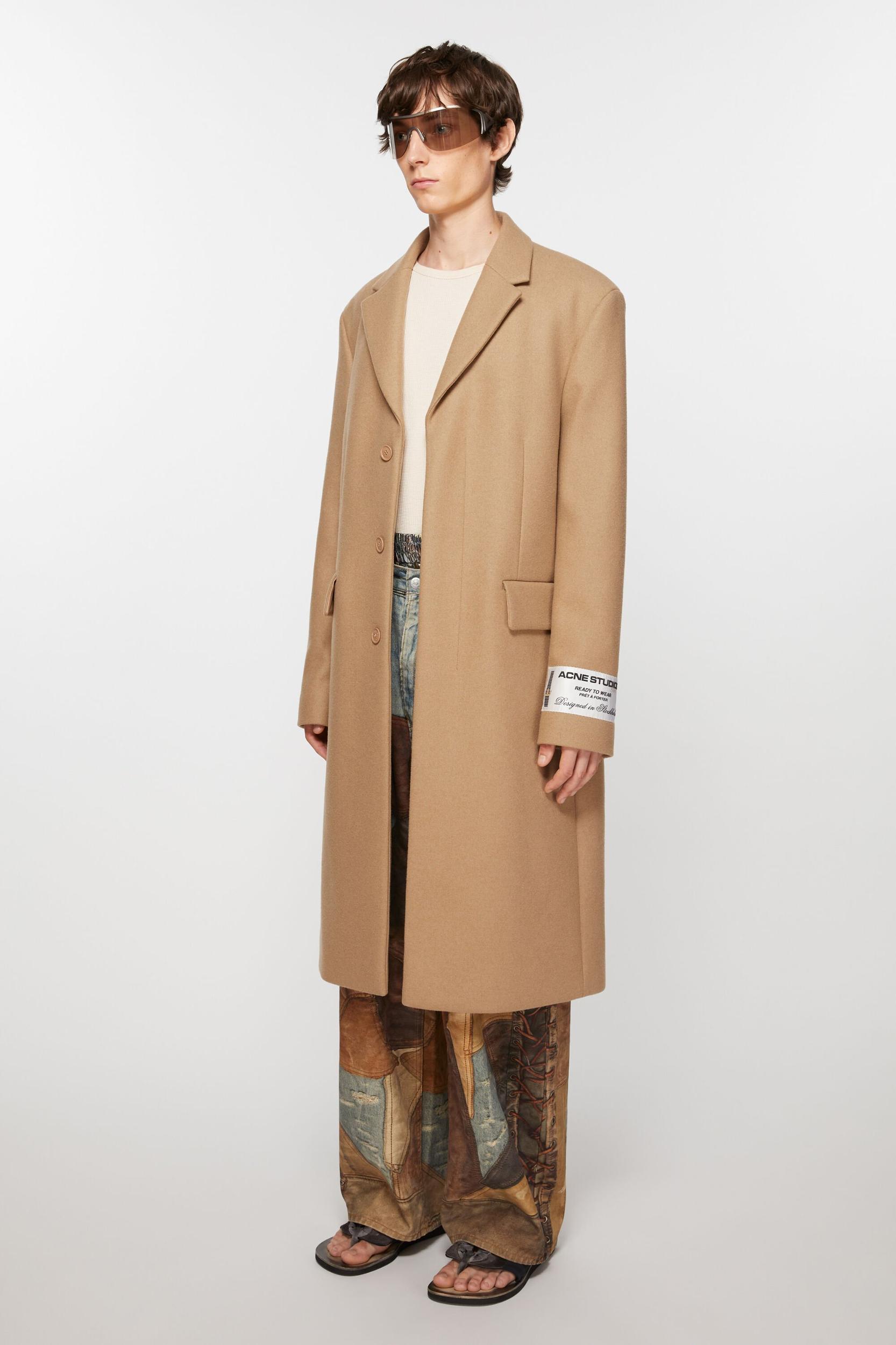 Single-breasted wool coat Product Image