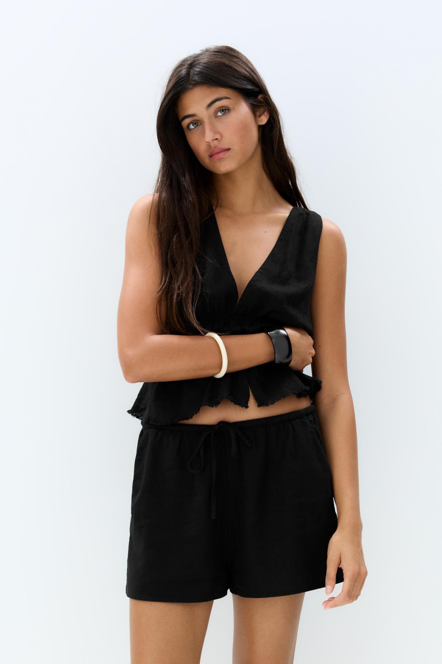 Rustic linen blend shorts Product Image