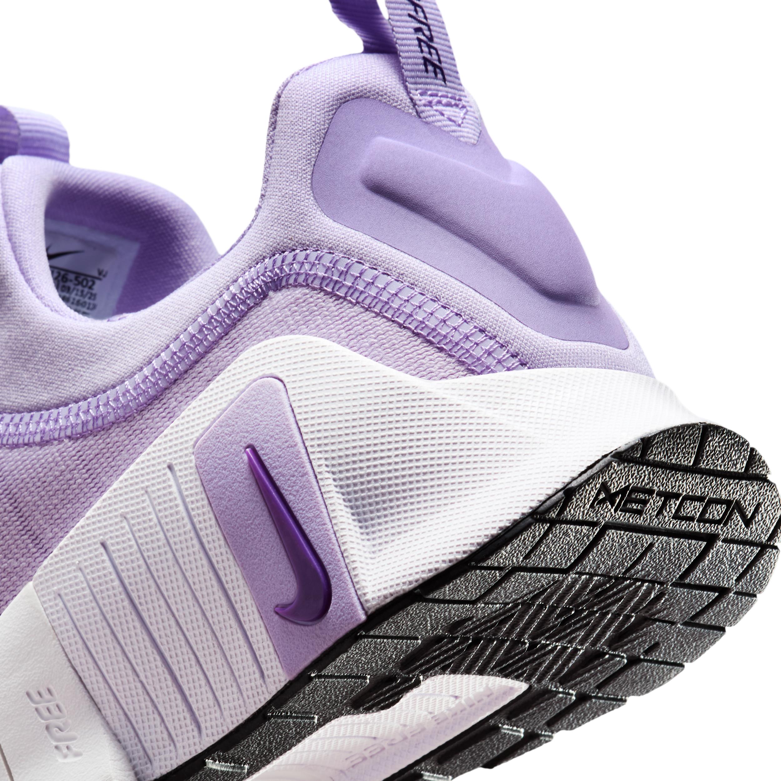 Nike Womens Free Metcon 6 Workout Shoes | FJ7126-011 Product Image