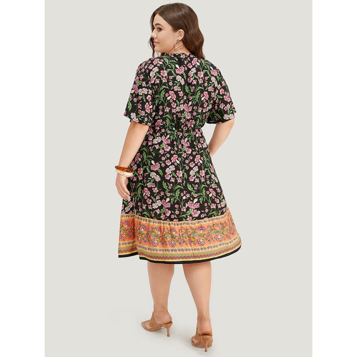 Plus Size Floral Print Pocket Tassels Ties Patchwork Dress Black Women Vacation Tassels V-neck Short sleeve Curvy Midi Dress BloomChic 14-16/1X Product Image