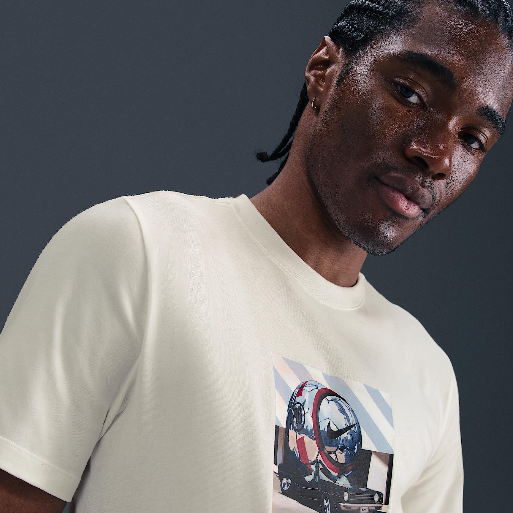 Nike Men's Soccer T-Shirt Product Image