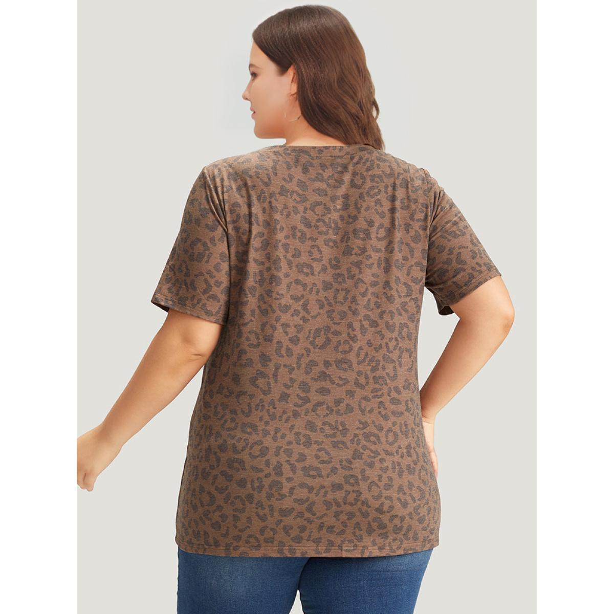 Plus Size Leopard Graphic & Letter Print Crew Neck T-shirt Multicolor Women Casual Landscape Dailywear T-shirts BloomChic 22-24/3X Product Image