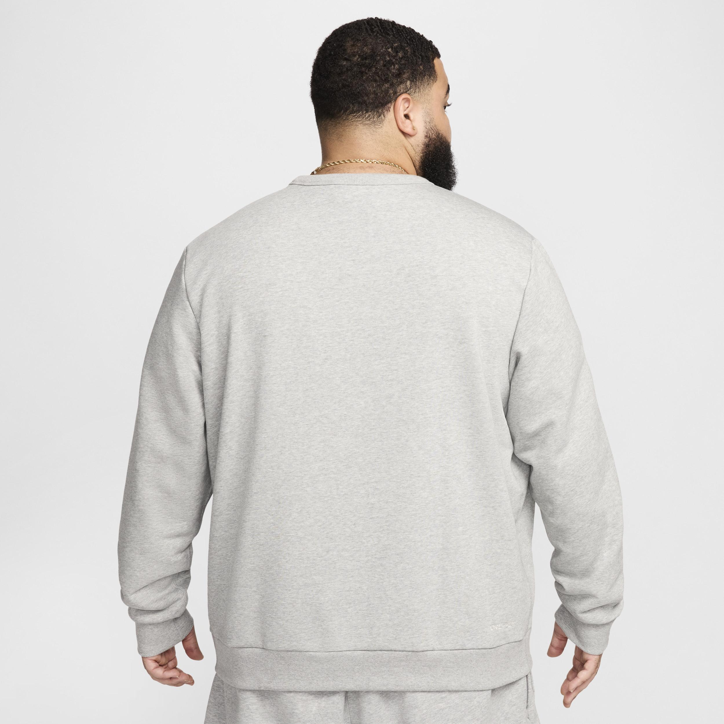 Nike Standard Issue Men's Dri-FIT Basketball Crew-Neck Sweatshirt Product Image