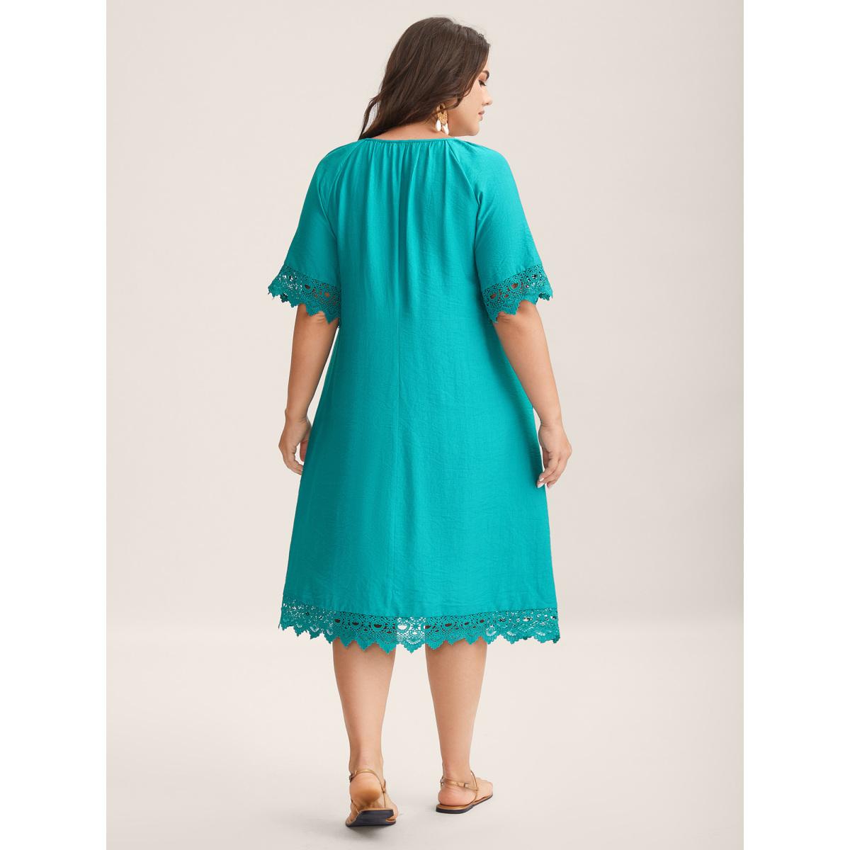 Plus Size Pleated Lace Trim Relaxed Midi Dress Arctic Women Notched collar Short sleeve Curvy BloomChic 14-16/1X Product Image