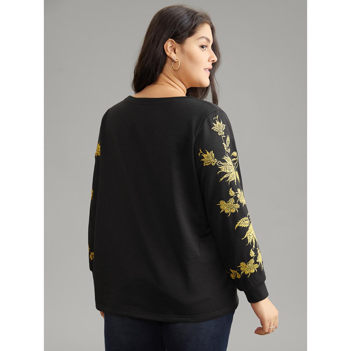 Plus Size Floral Embroidered Two Tone Sweatshirt Women Black Elegant Contrast Round Neck Dailywear Sweatshirts BloomChic 18-20/2X Product Image
