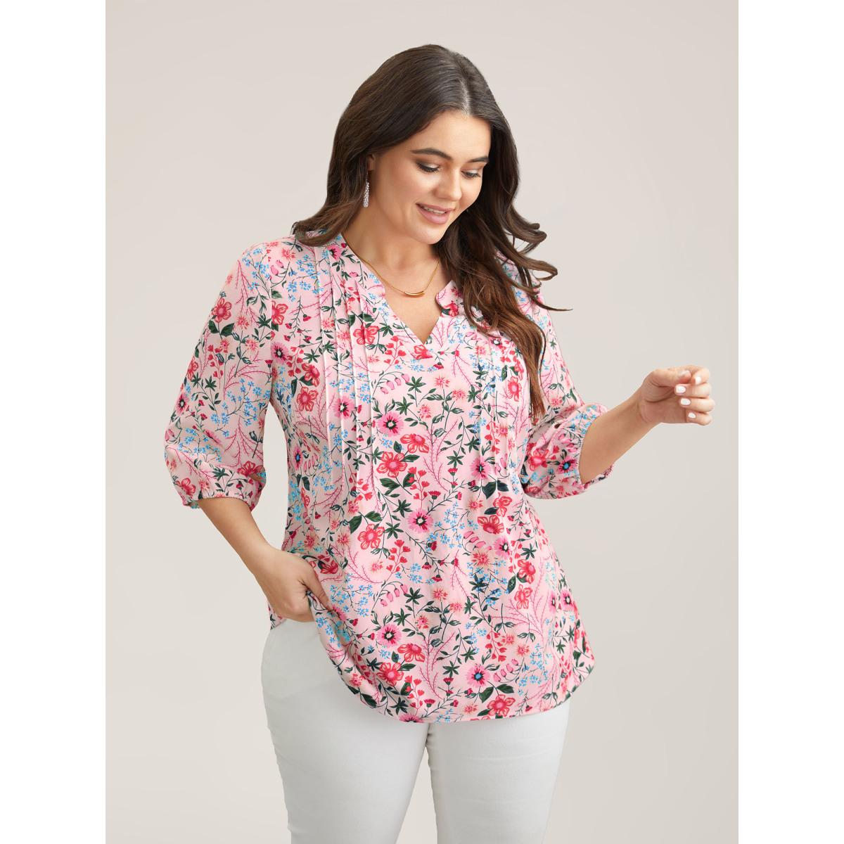 Plus Size Lightpink Floral Print Notched Collar Shirt Women Timeless Elbow-length sleeve Notched collar Elegant Blouses BloomChic 30/6X Product Image