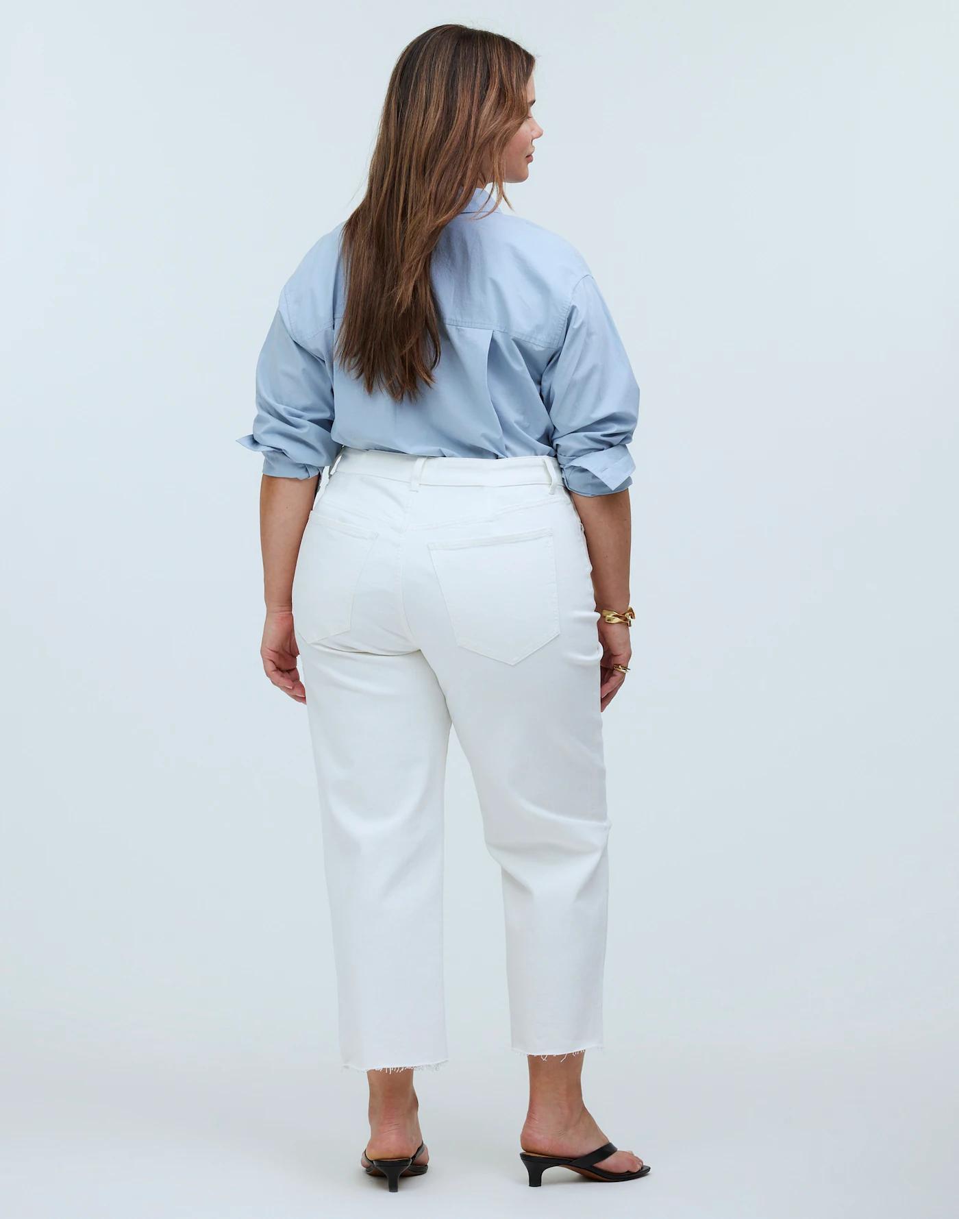 The Plus '90s Straight Crop Jean Product Image