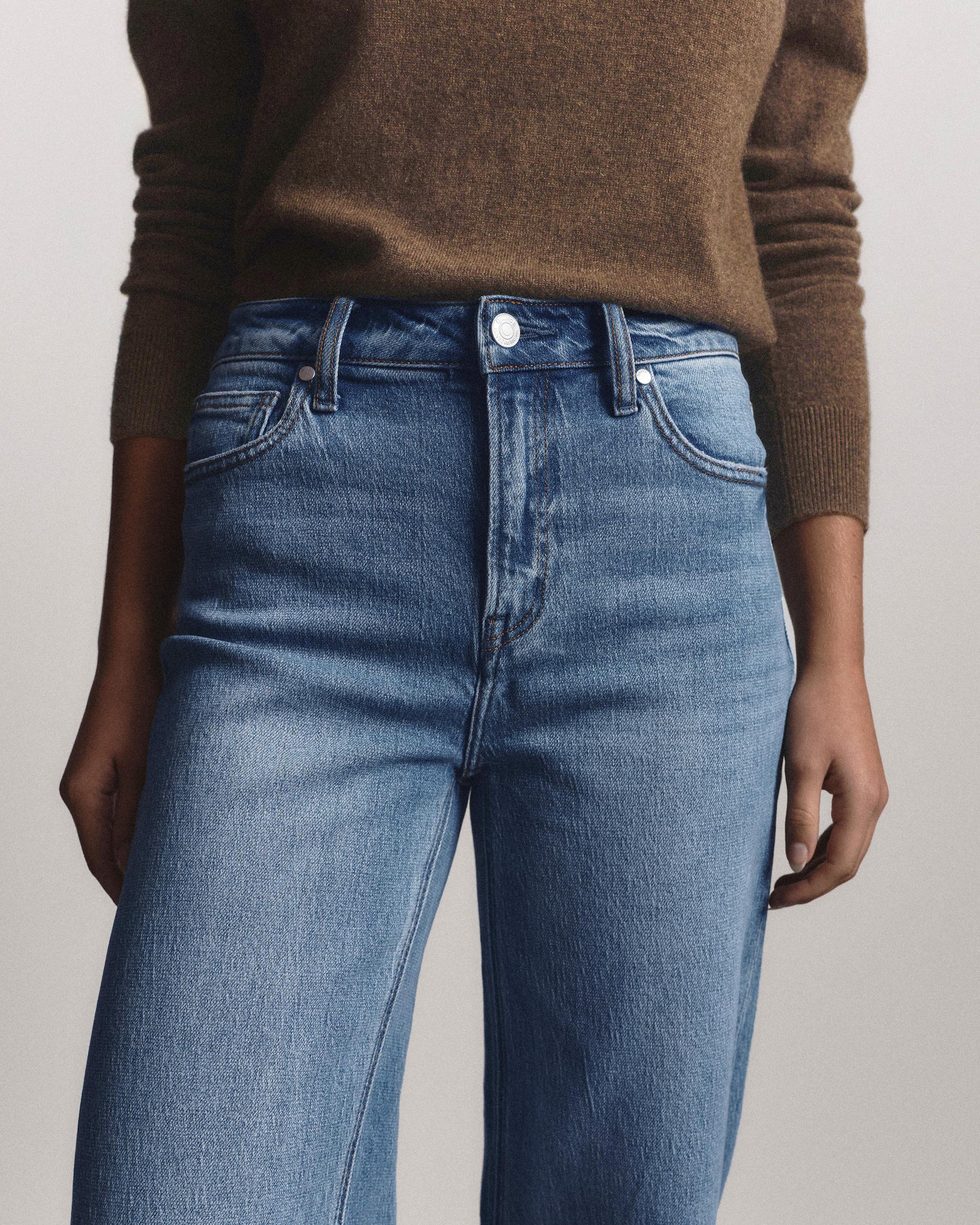 Quince | Women's Bella Stretch Relaxed Straight Jeans Organic Cotton Product Image