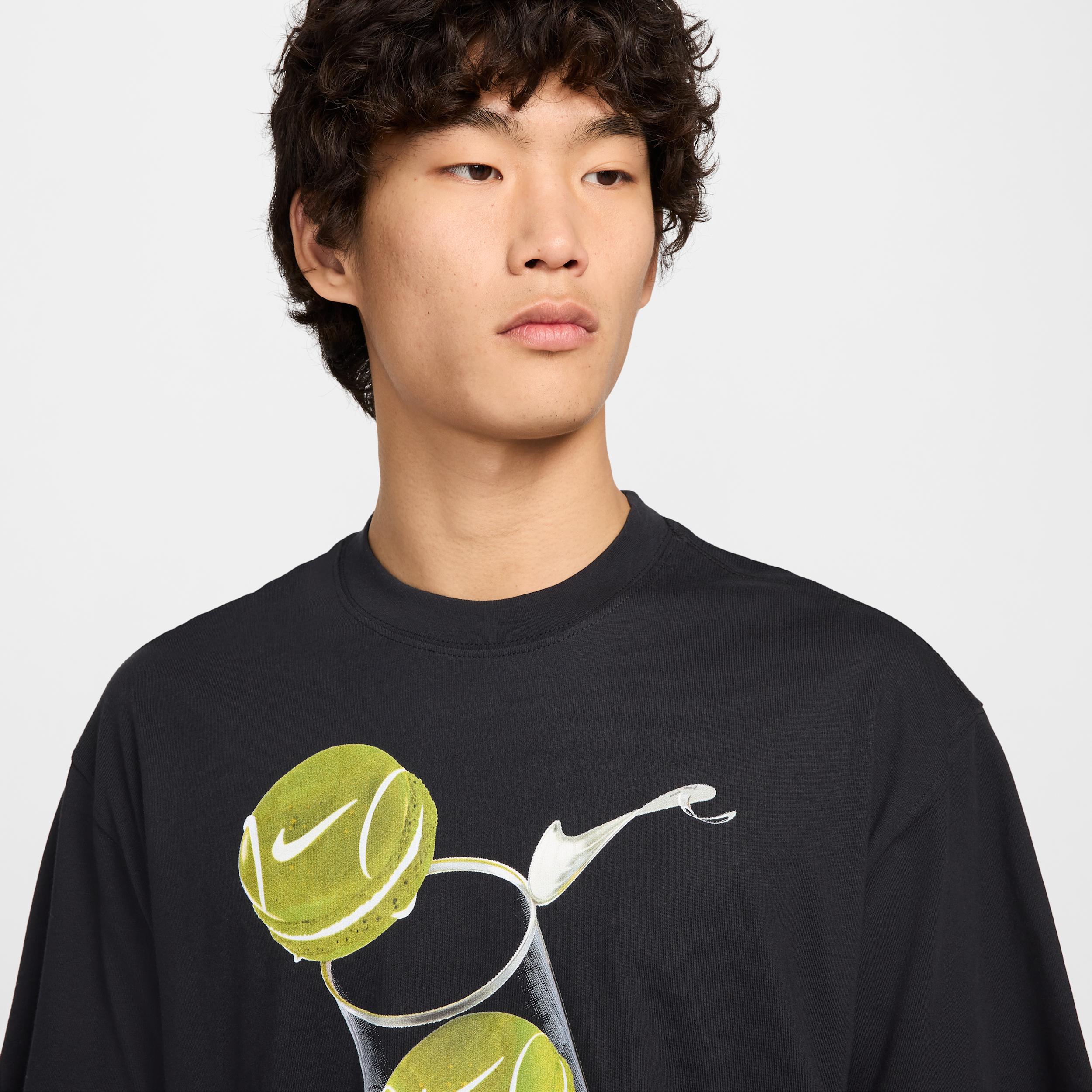Nike Men's Court Max90 Tennis T-Shirt Product Image