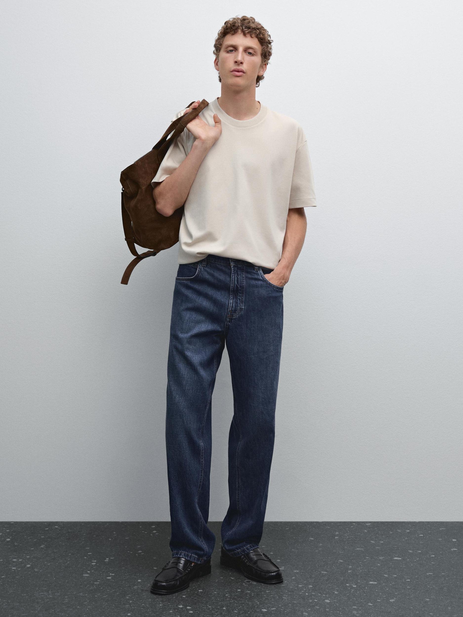 T-shirt medium weight 100% cotton Product Image