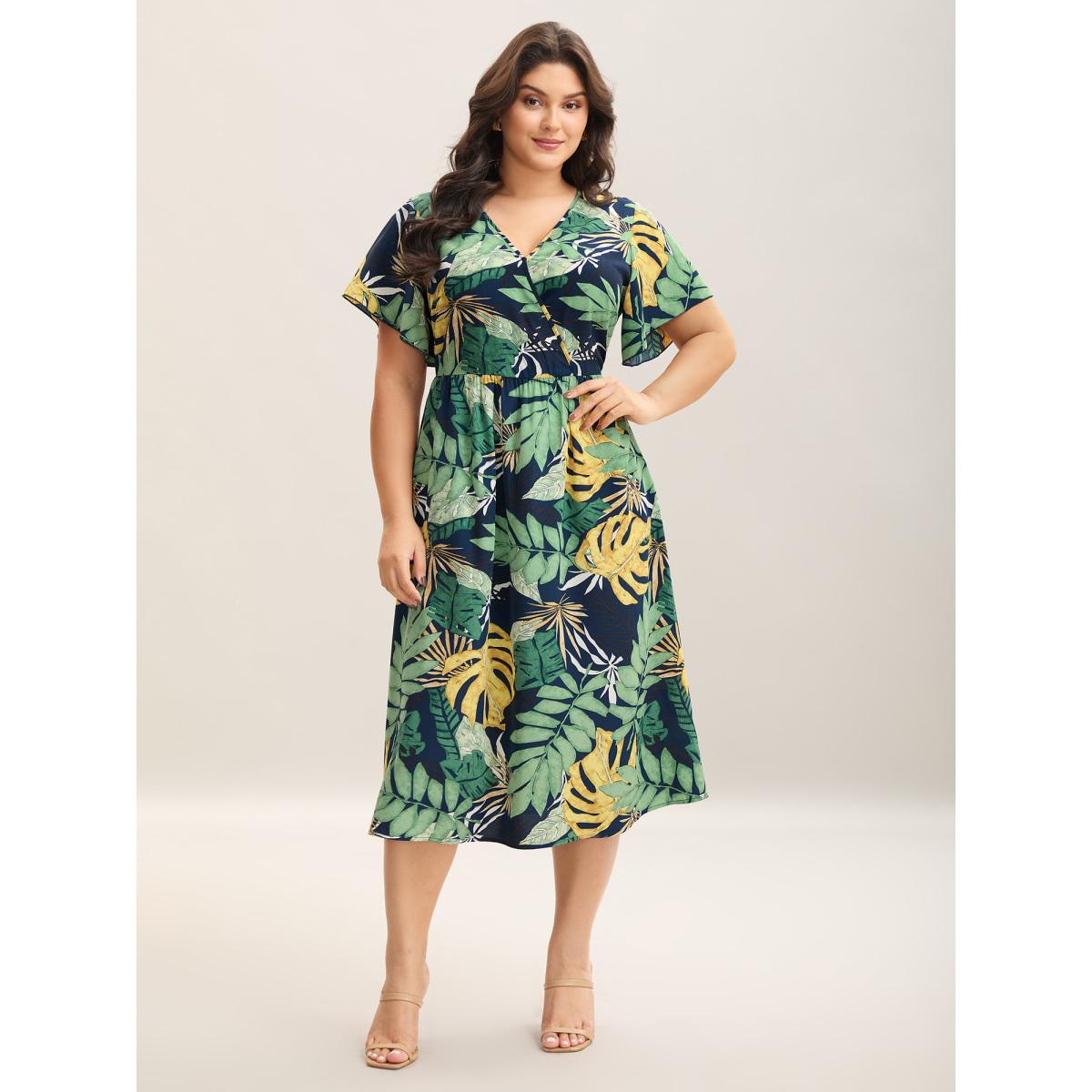 Plus Size Breezy Tropical Print Pockets Midi Dress DarkBlue Women Overlap Collar Short sleeve Curvy BloomChic 22-24/3X Product Image