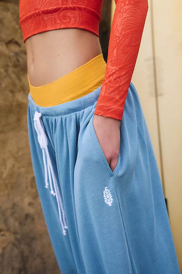 Momentum Pants Product Image