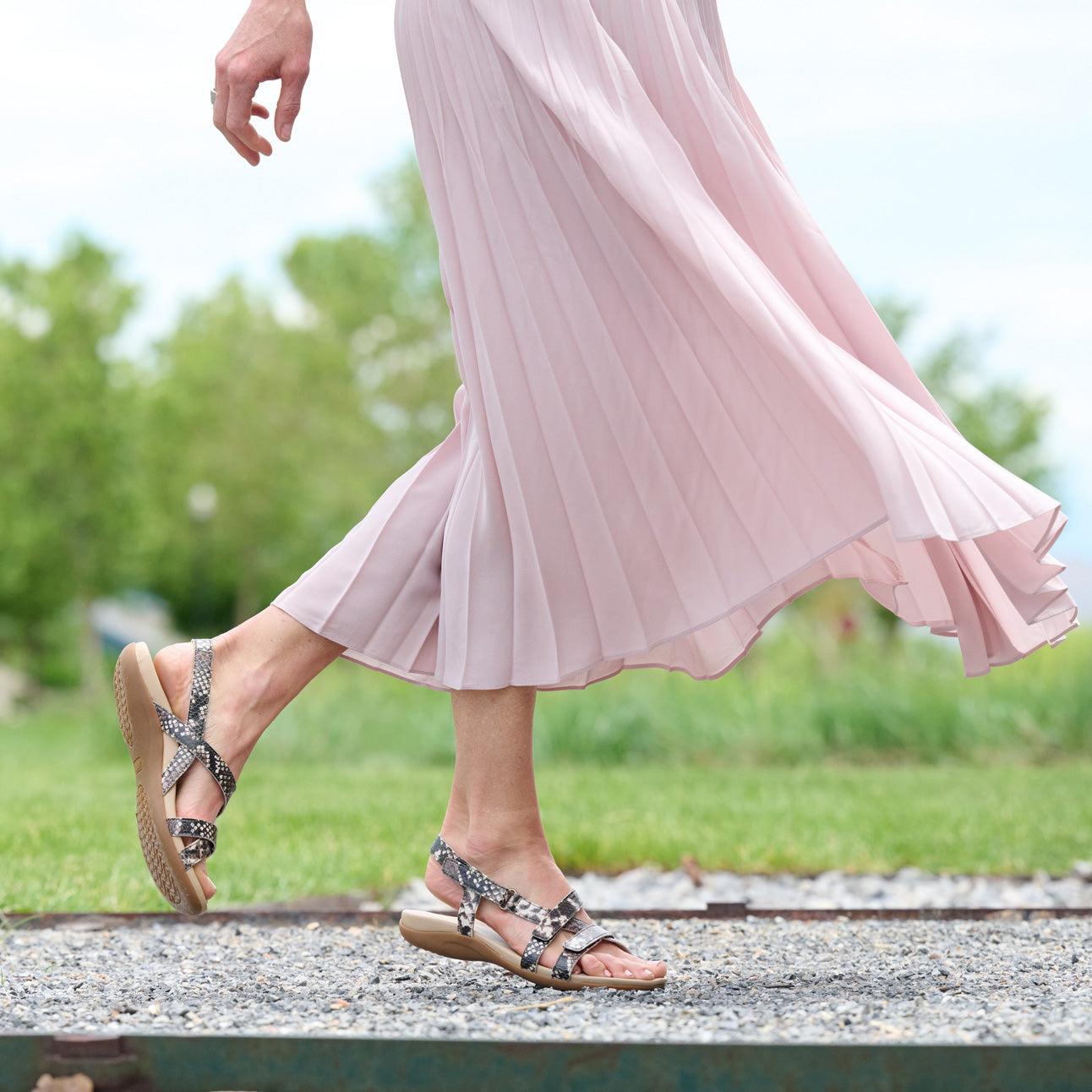 Oasis Slingback Metatarsal Female Product Image