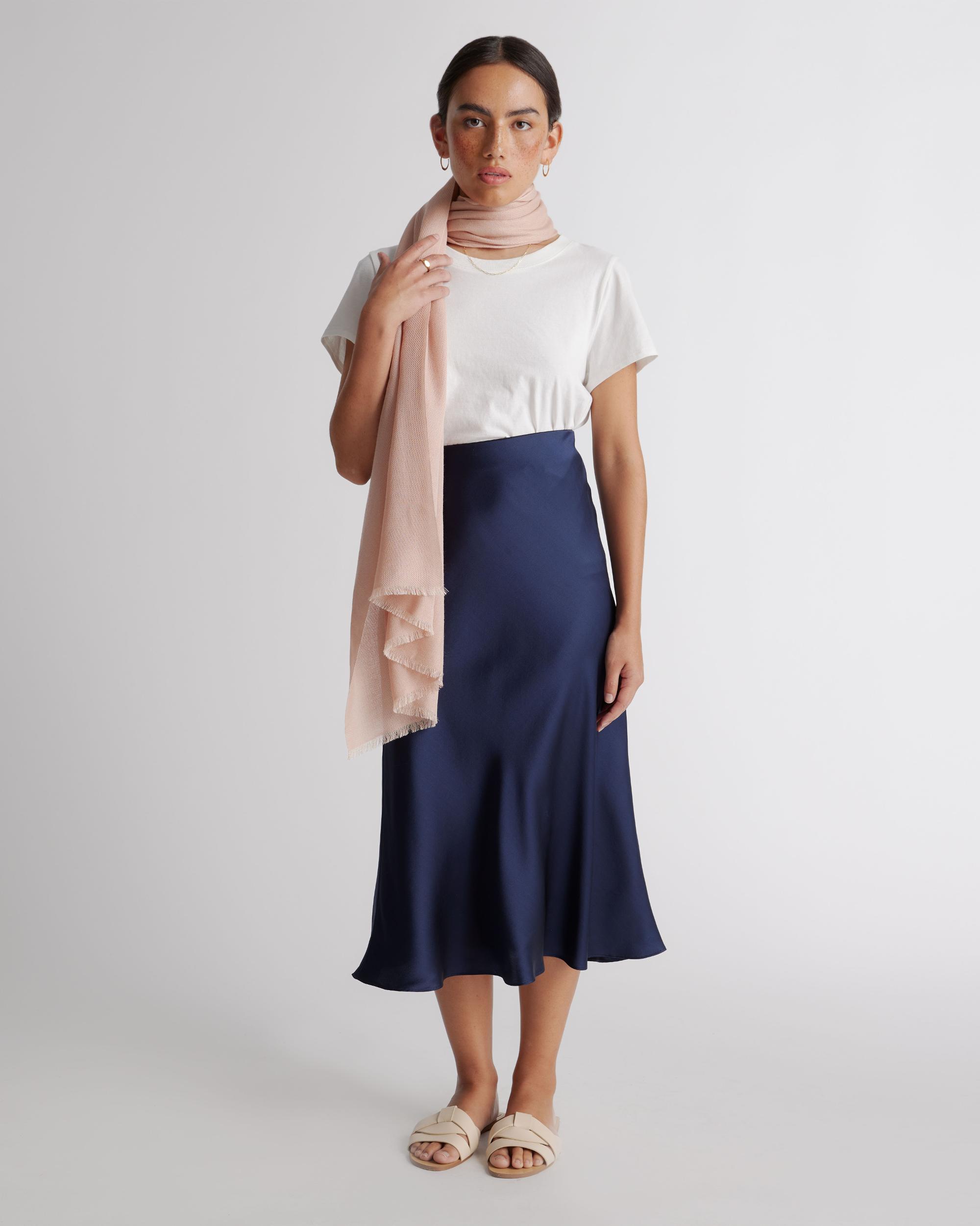 Quince | Women's Featherweight Cashmere Silk Frayed Edge Scarf Product Image