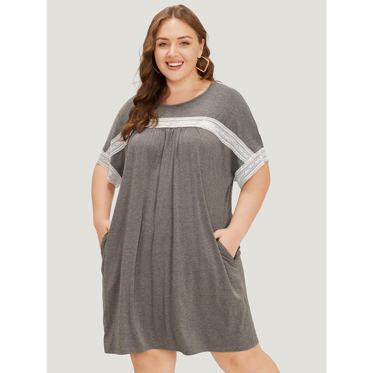 Plus Size Plain Lace Batwing Sleeve Pocket Gathered Dress DimGray Women Casual Gathered Round Neck Short sleeve Curvy Knee Dress BloomChic 28/5X Product Image