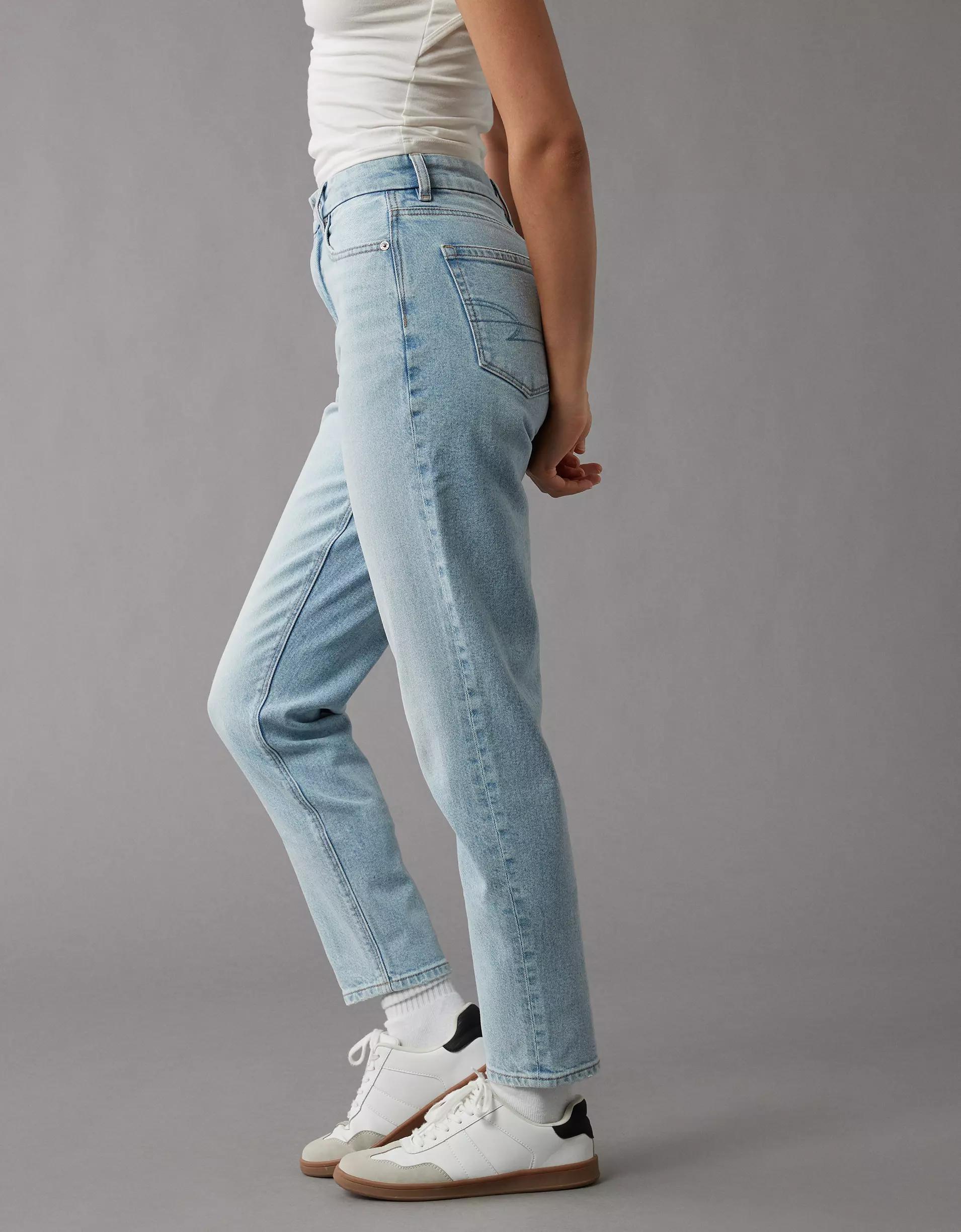 AE Strigid Curvy Mom Jean Product Image