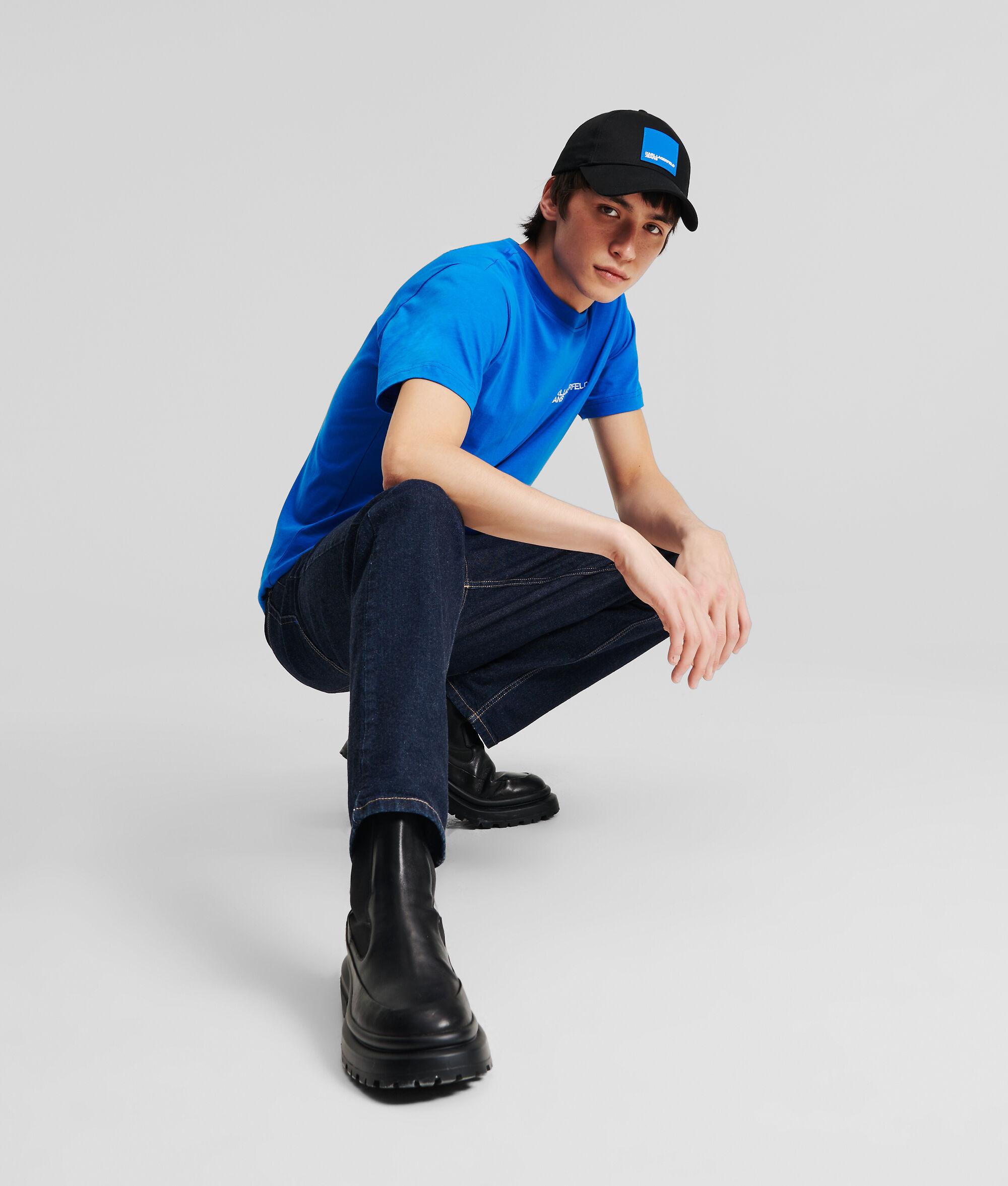 TAPERED JEANS Product Image