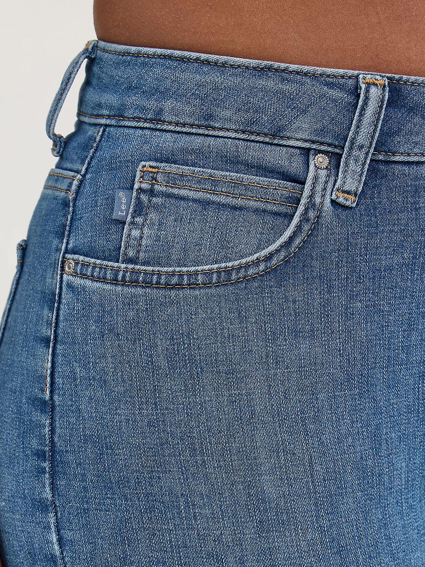 Women's Capris: Relaxed Fit Capri Pants | Denim Pants | Lee® Product Image