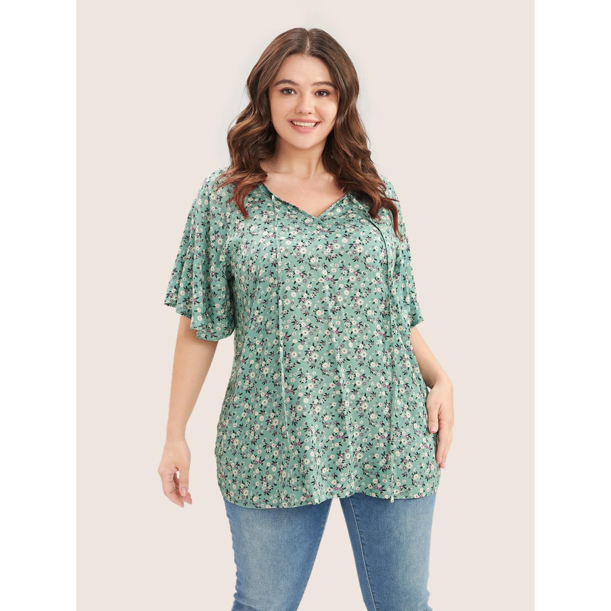 Plus Size Emerald Ditsy Floral Ruffle Sleeve Tie Neck Blouse Women Elegant Short sleeve V-neck Everyday Blouses BloomChic 28/5X Product Image