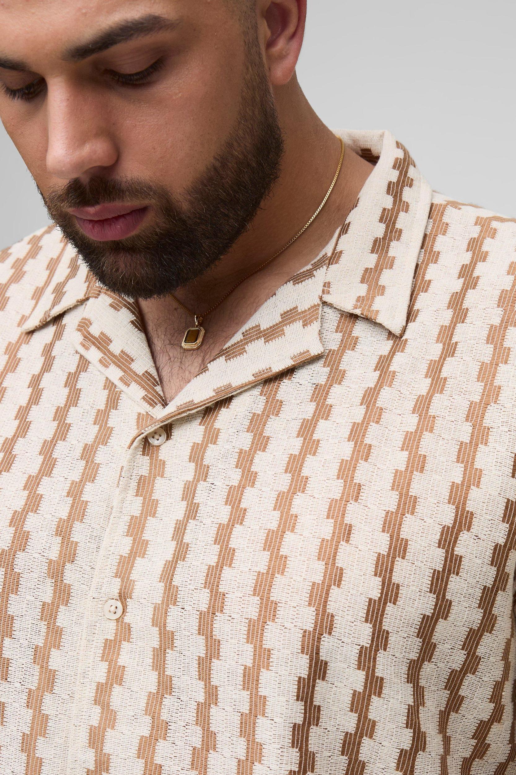 Plus Regular Geometric Stripe Texture Revere Shirt | boohooMAN USA Product Image