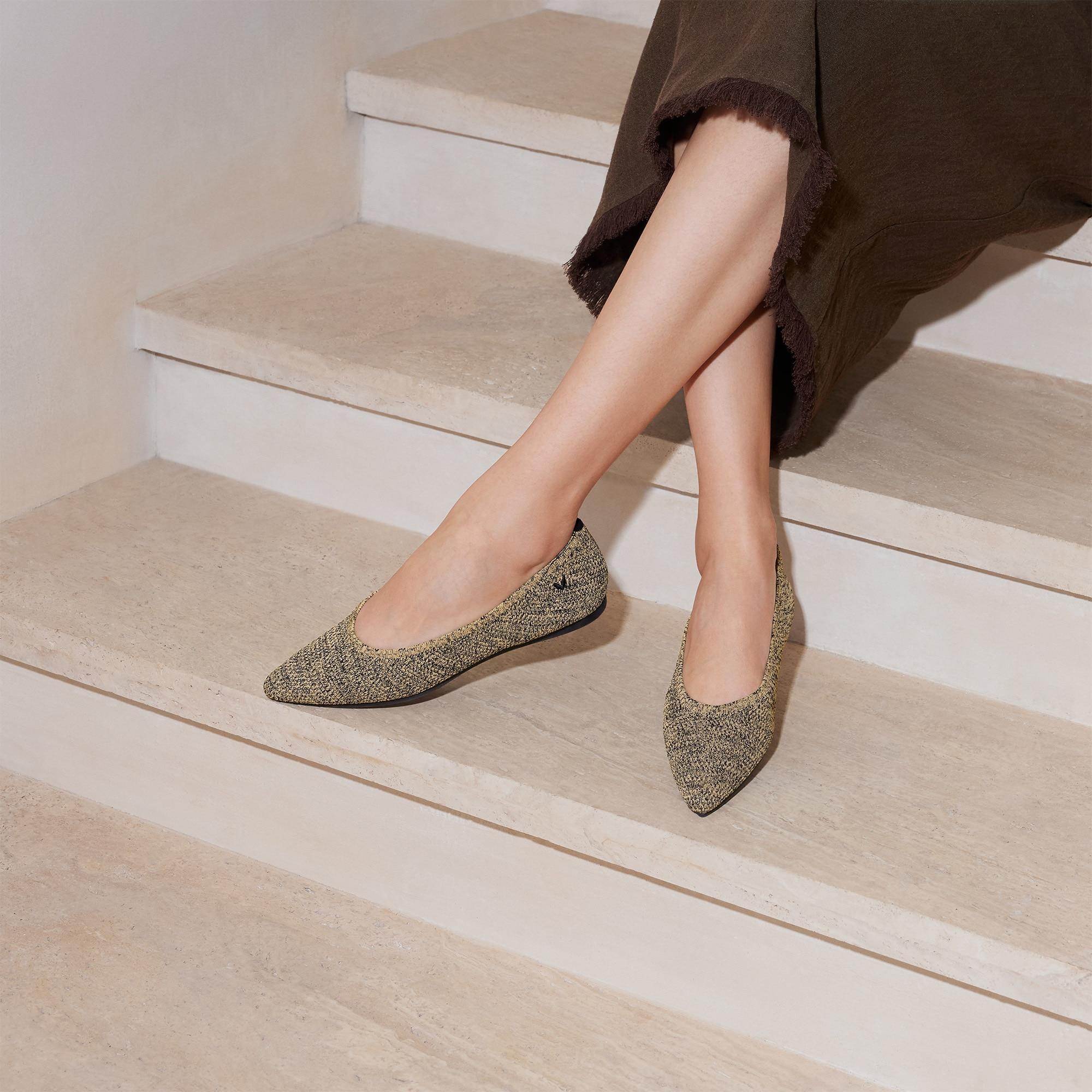 Pointed-Toe Ballet Flats (Aria 5°) Product Image