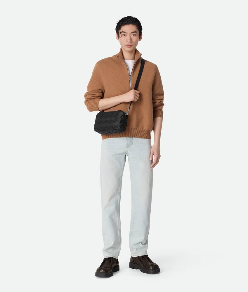 Men's Small Intrecciato Camera Bag in Black Product Image