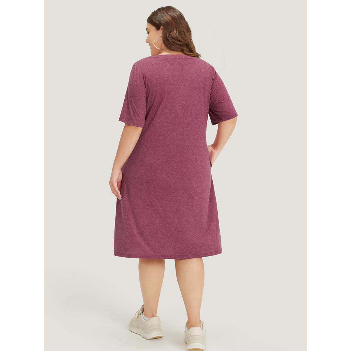 Plus Size Supersoft Essentials Slogan & Sunflower Print Notched Pocket Dress RedViolet Women Casual Plain Curvy Midi Dress BloomChic 18-20/2X Product Image