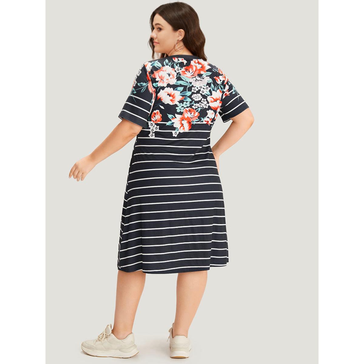 Plus Size Floral & Striped Print Pocket V Neck Dress Black Women Casual Printed V-neck Short sleeve Curvy Midi Dress BloomChic 10/M Product Image
