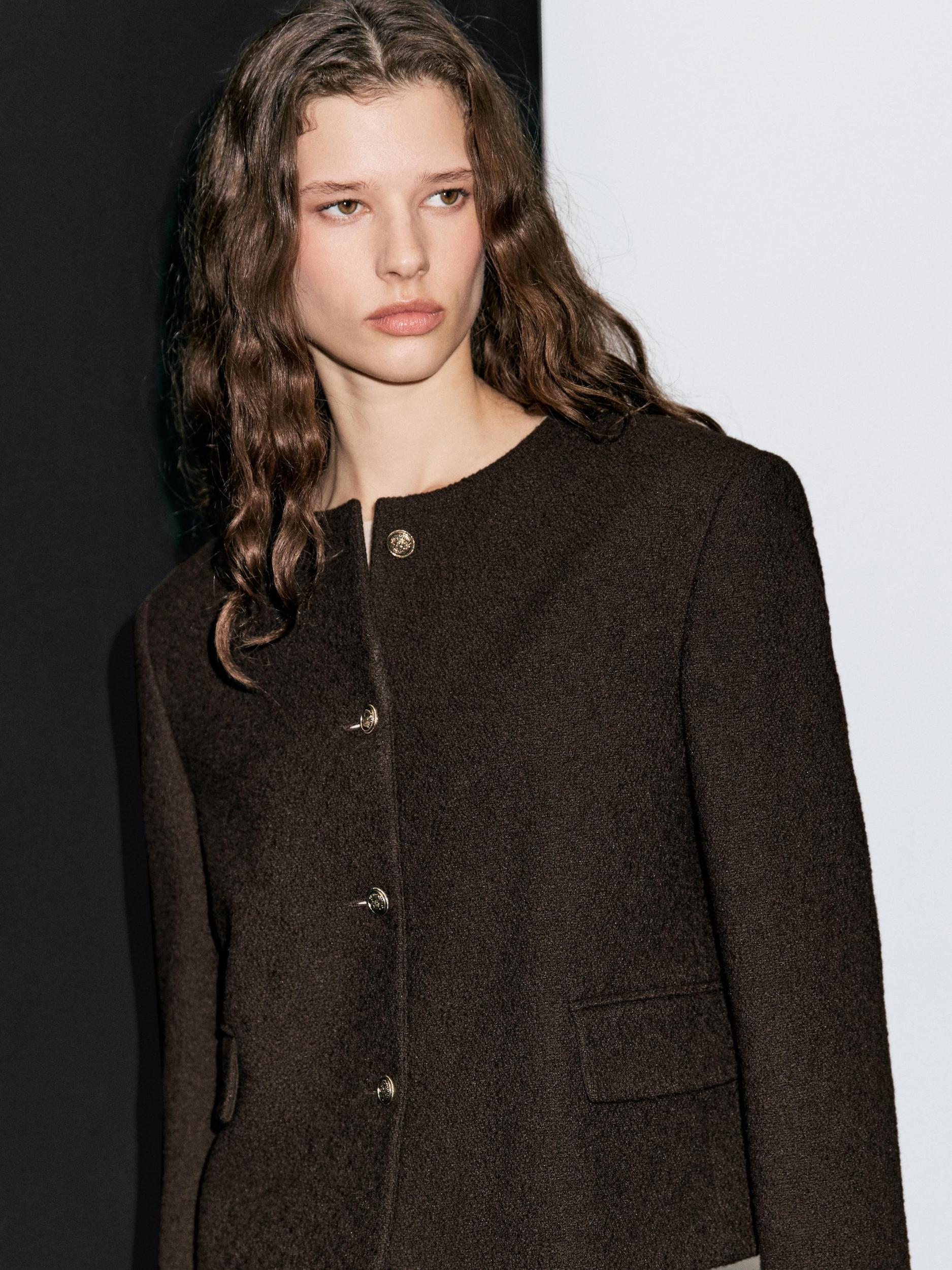 Cropped jacket with buttons Product Image