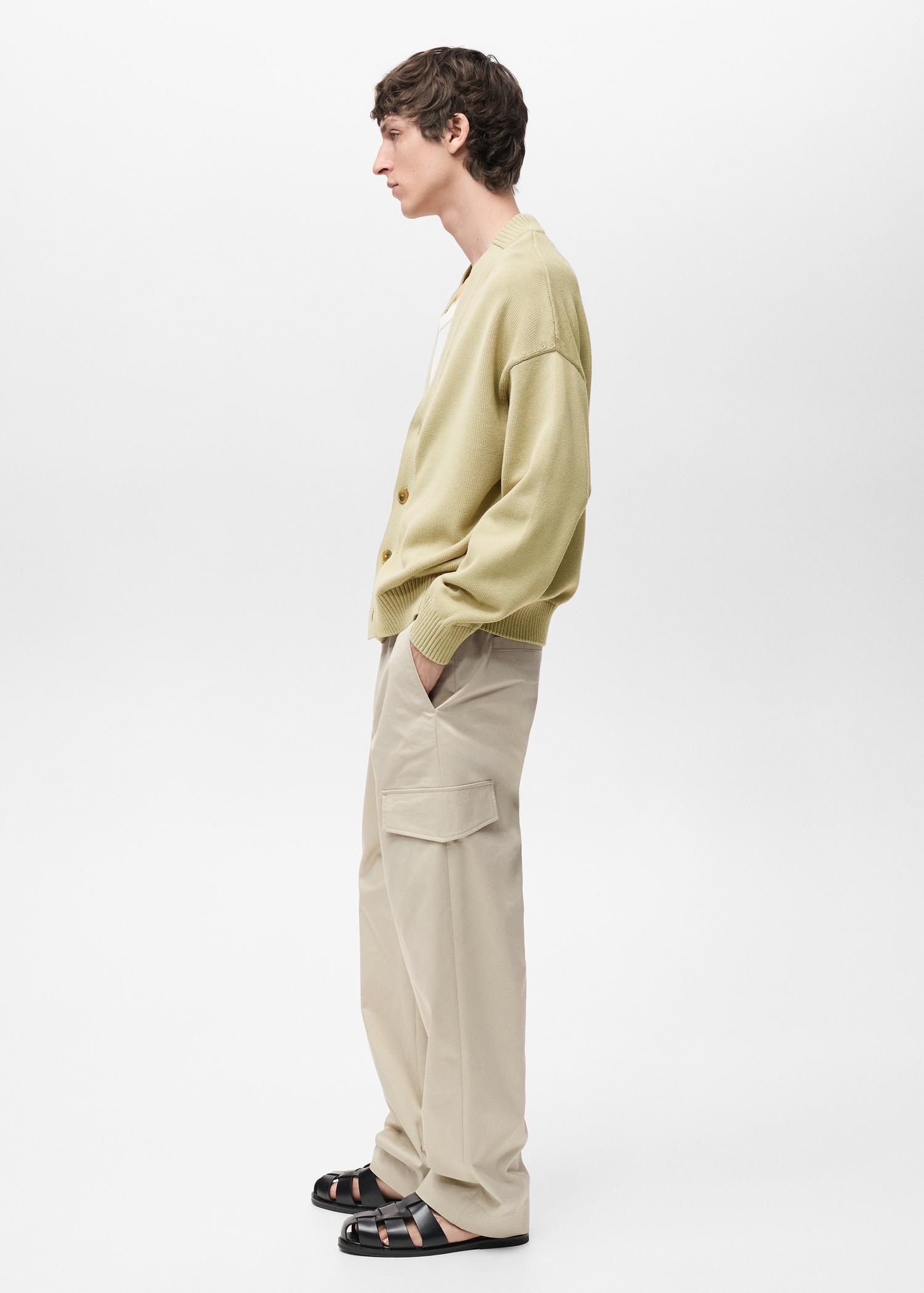 Relaxed-fit pants with pocket - Men | MANGO USA Product Image