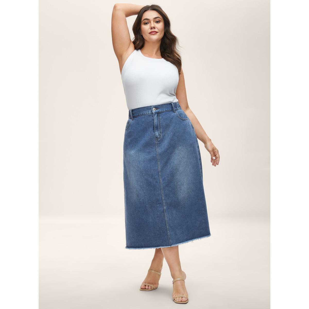 Plus Size A-Line Classic Midi Denim Skirt Women Denimblue Vacation No stretch Medium Wash 12/L Slanted pocket Denim Skirts BloomChic Product Image