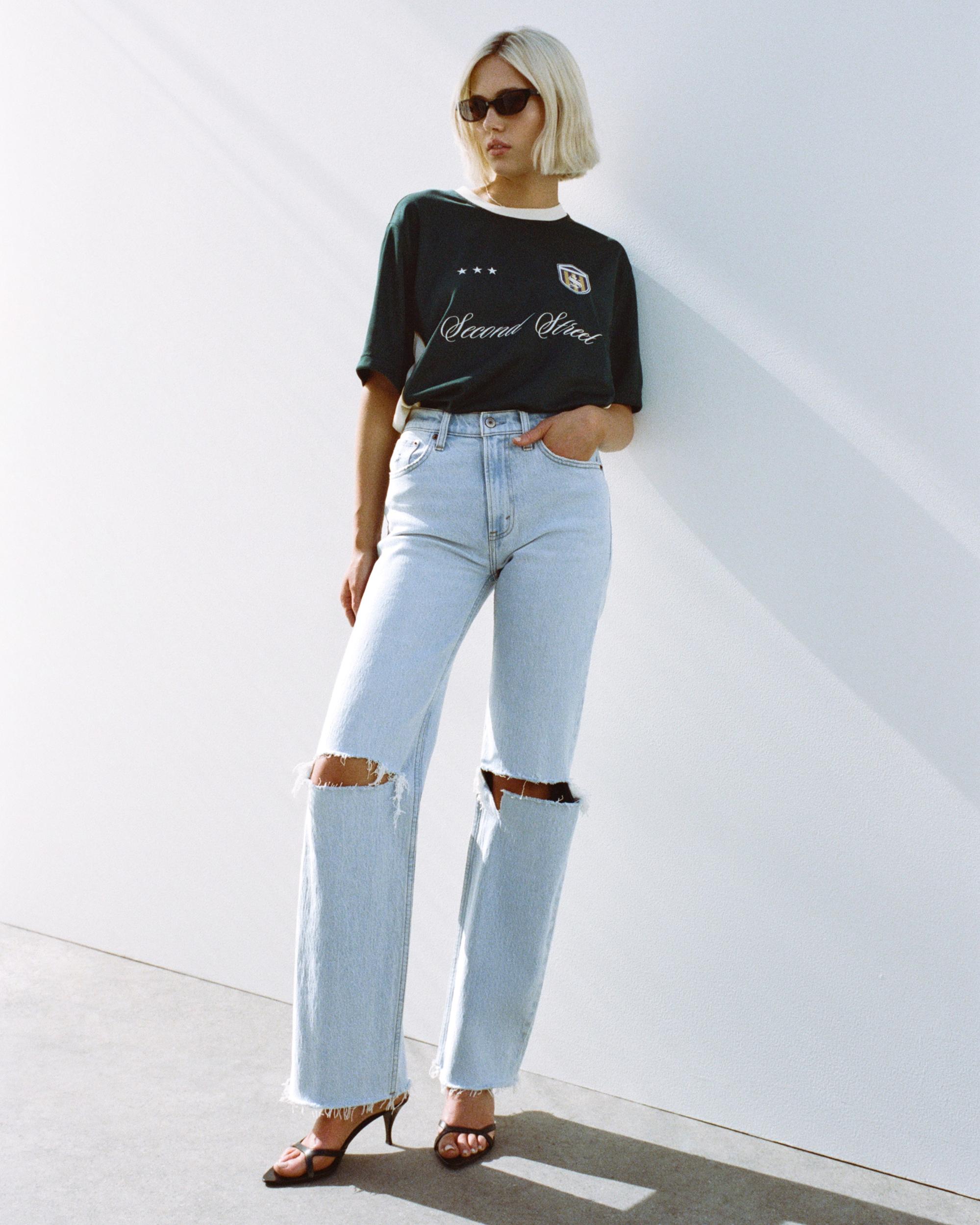 High Rise 90s Relaxed Jean Product Image