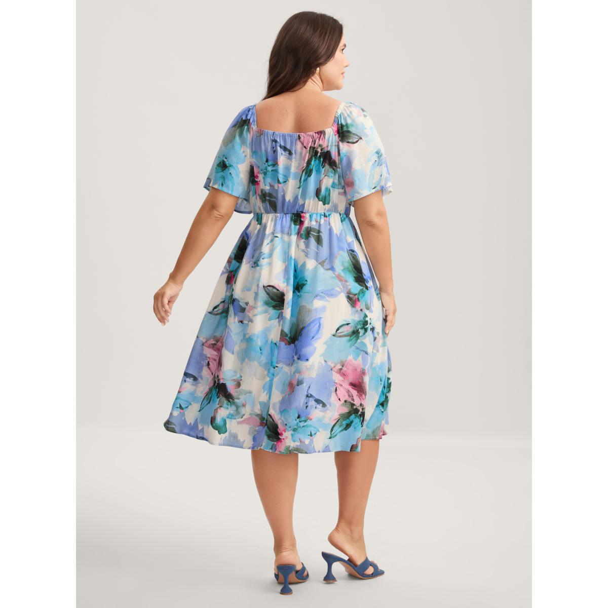 Plus Size Floral Print Sweetheart Neck Pockets Midi Dress Multicolor Women V-neck Short sleeve Curvy BloomChic 14-16/1X Product Image
