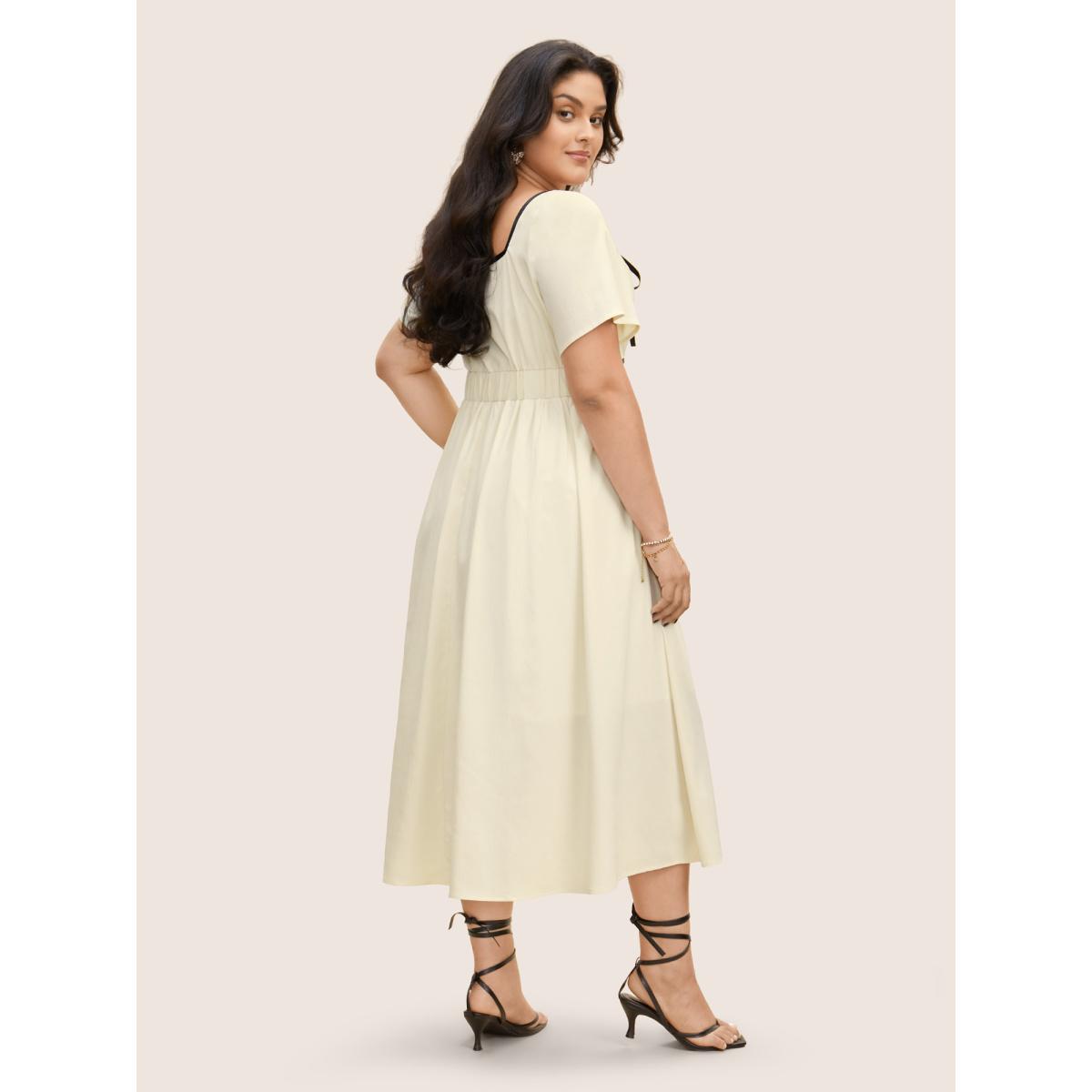 Plus Size Contrast Trim Tie Knot Elastic Waist Dress Ivory Women Elegant Tie knot Square Neck Short sleeve Curvy BloomChic 22-24/3X Product Image