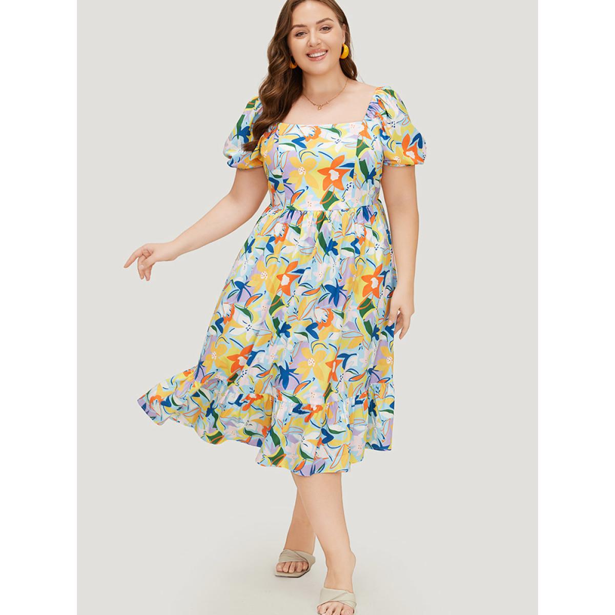 Plus Size Floral Print Pocket Ruffle Hem Square Neck Dress Multicolor Women Elegant Tiered Square Neck Short sleeve Curvy Midi Dress BloomChic 26/4X Product Image