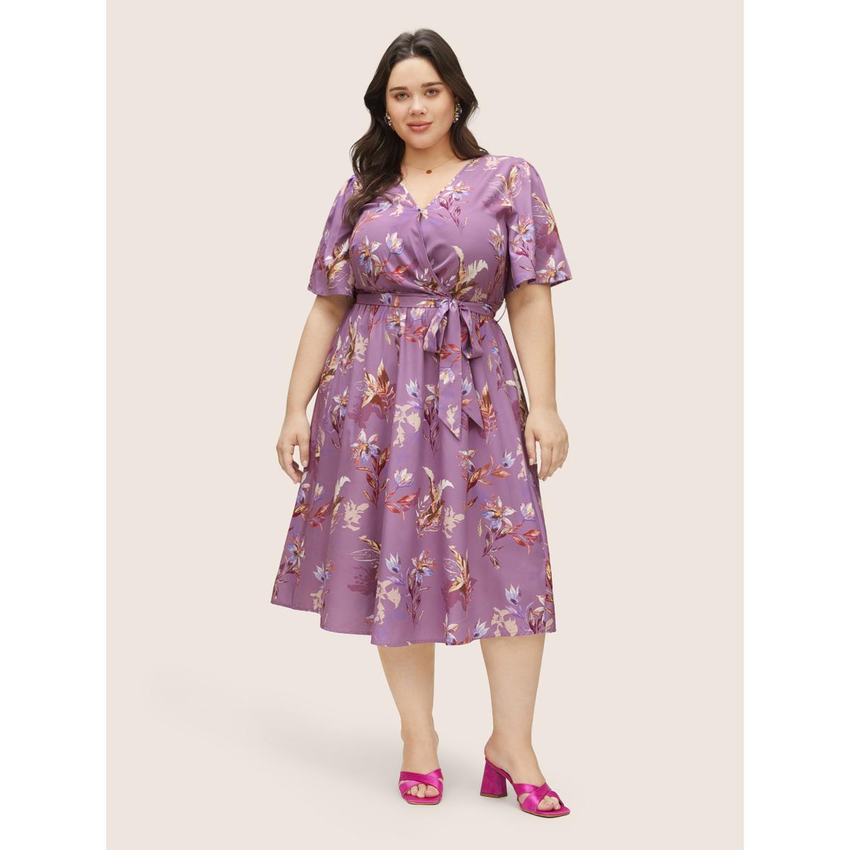 Plus Size Floral Print Pocket Wrap Belted Dress Lilac Women Elegant Non Overlap Collar Short sleeve Curvy Midi Dress BloomChic 22-24/3X Product Image