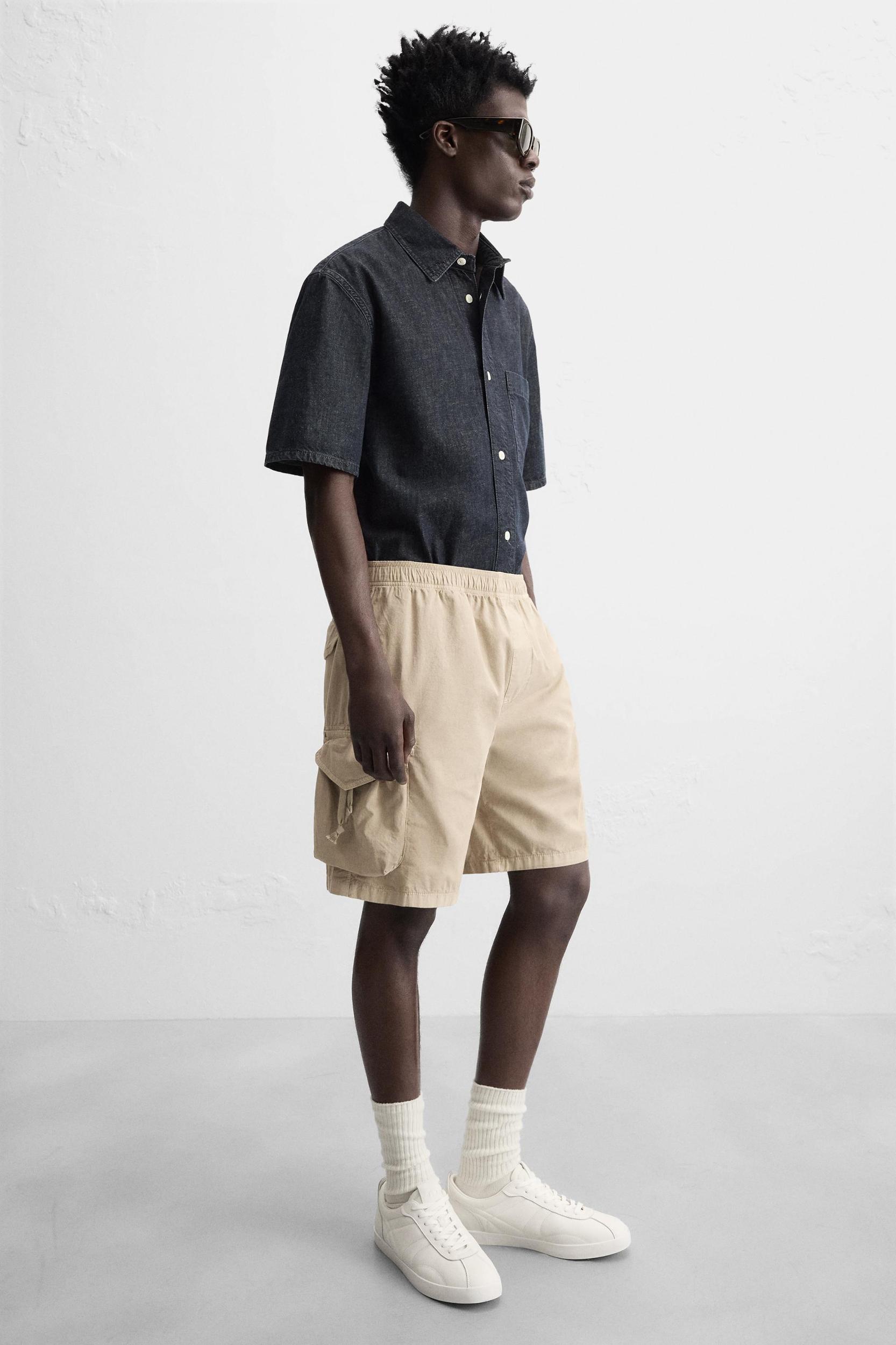 RELAXED FIT CARGO SHORTS Product Image