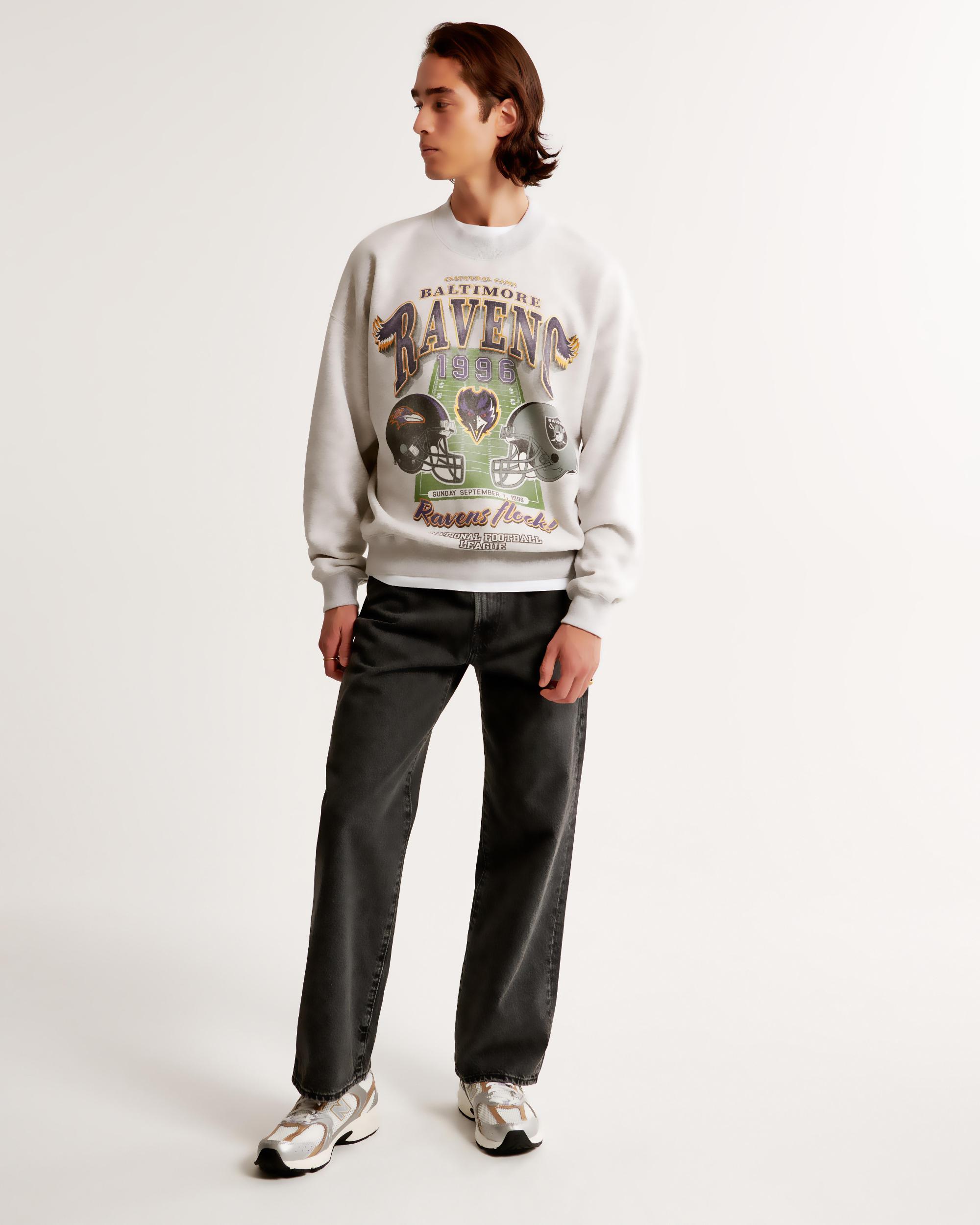 New England Patriots Graphic Crew Sweatshirt Product Image