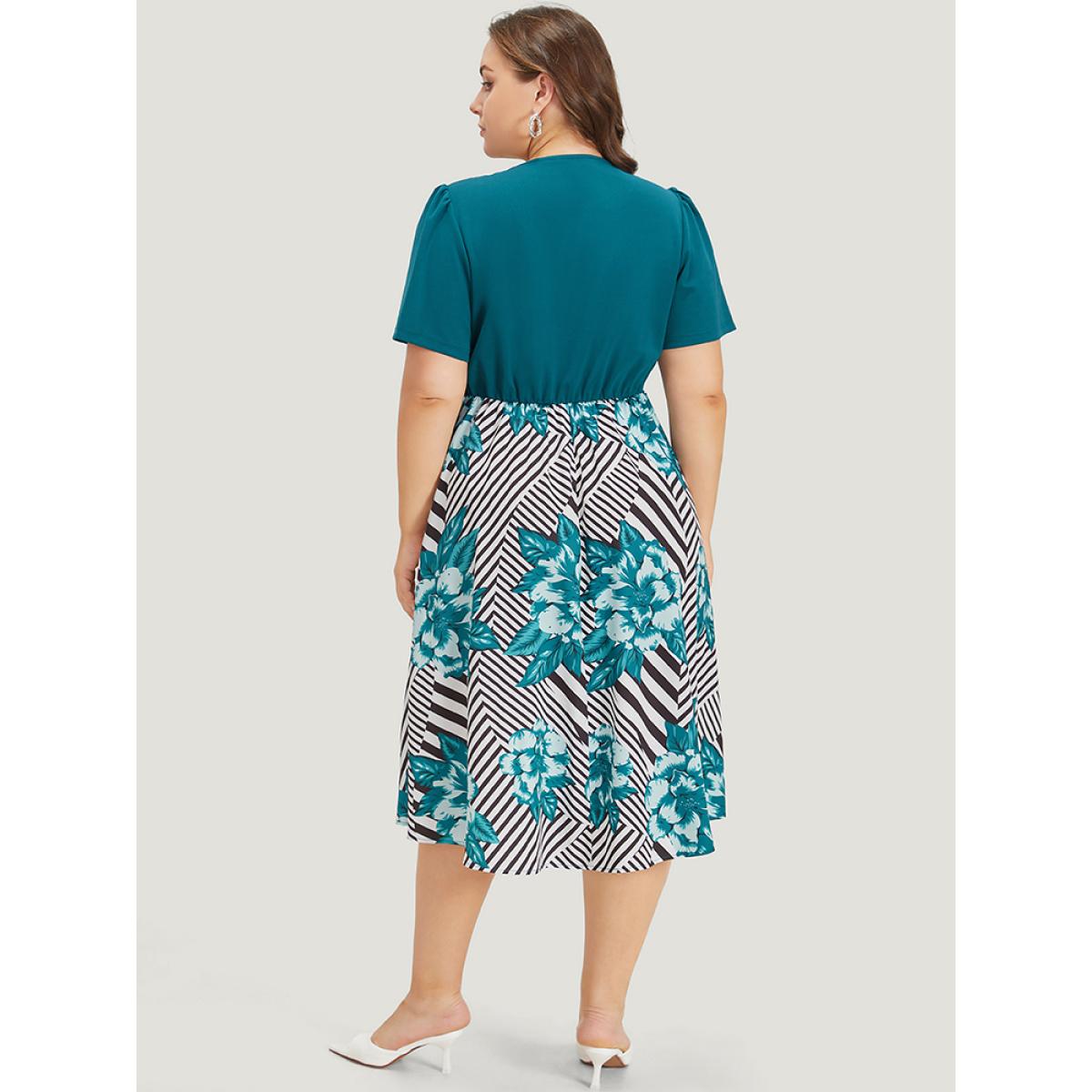 Plus Size Floral & Striped Patchwork Pocket Gathered Dress Teal Women Office Gathered V-neck Short sleeve Curvy Midi Dress BloomChic 14-16/1X Product Image