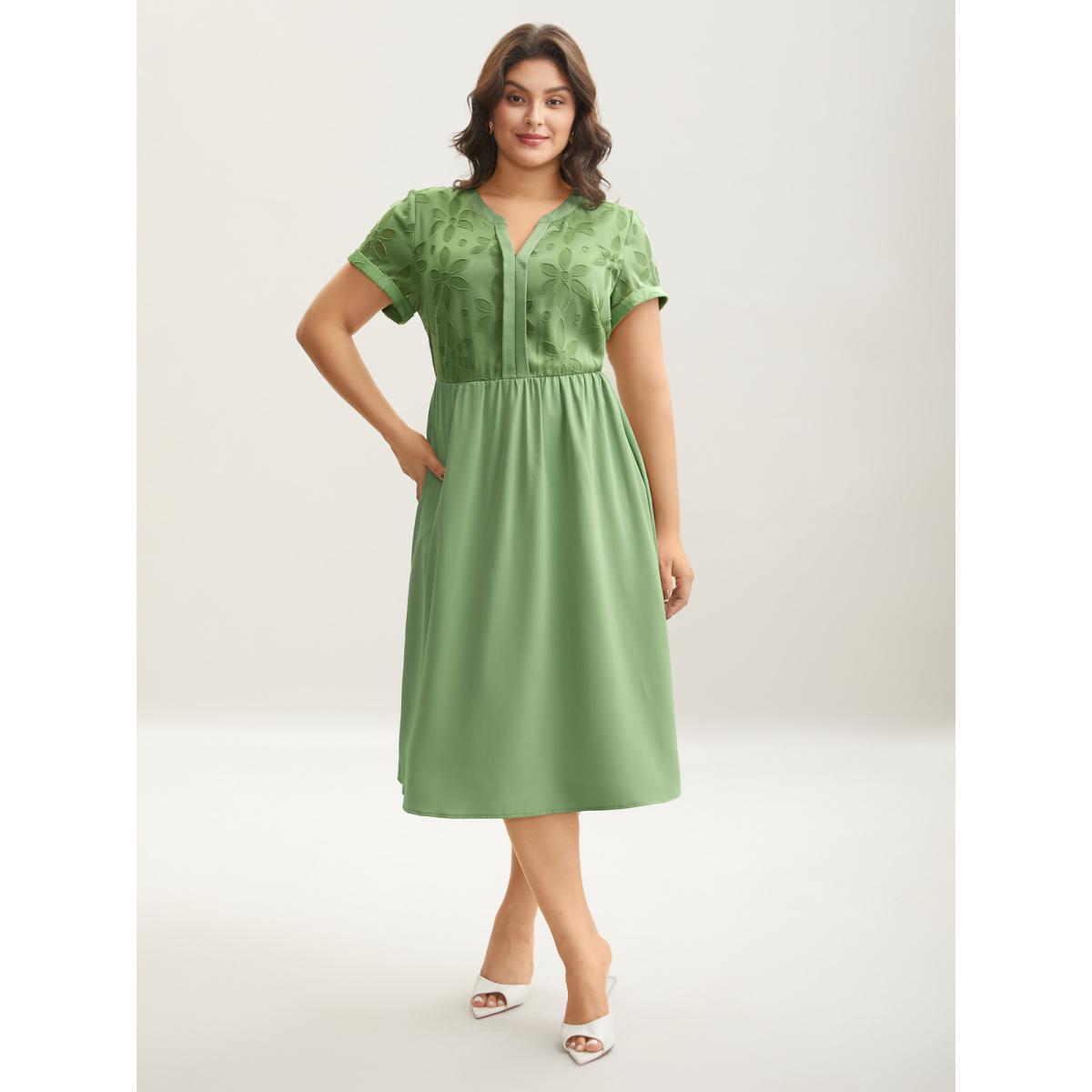 Plus Size Sheer Back Textured Cut-Out Midi Dress Greenbean Women Office Texture Notched collar Short sleeve Curvy BloomChic 28/5X Product Image