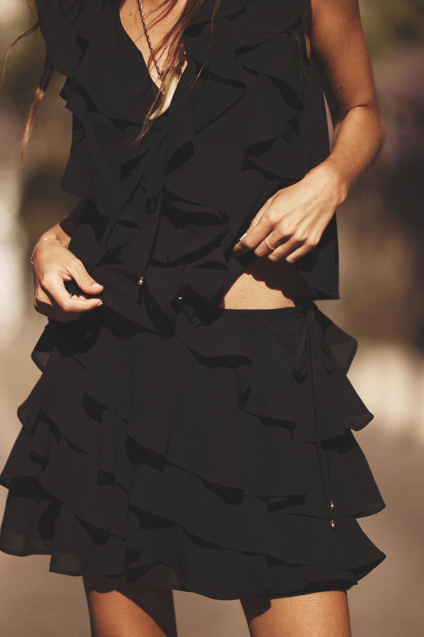 RUFFLED SKORT Product Image