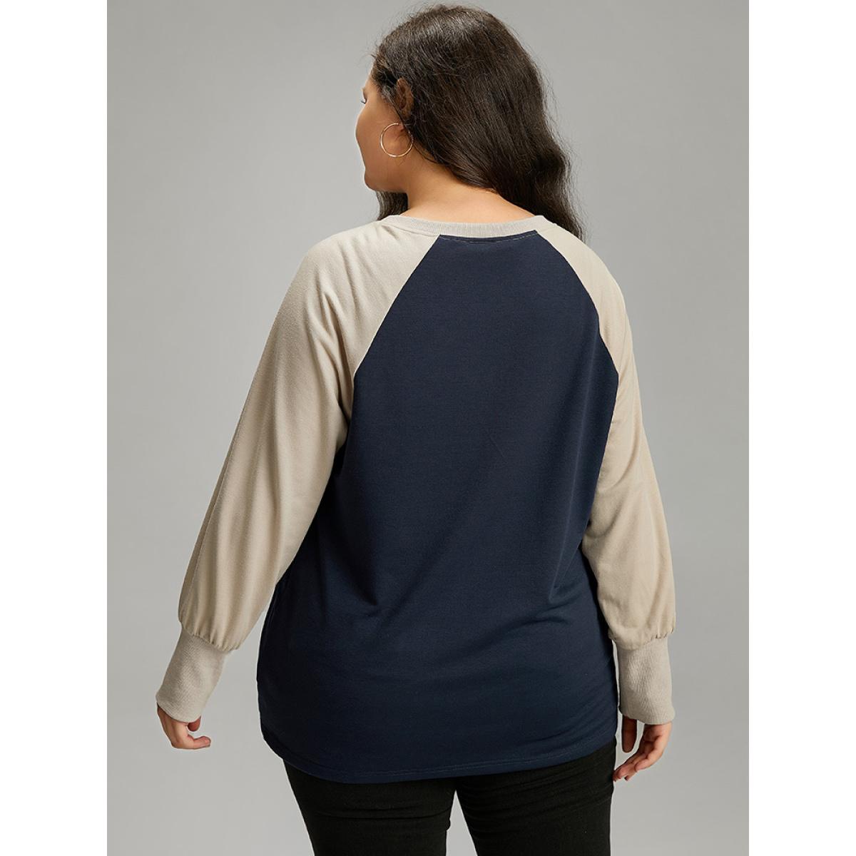 Plus Size Contrast Raglan Sleeve Elastic Cuffs Sweatshirt Women Navy Casual Contrast Round Neck Dailywear Sweatshirts BloomChic 22-24/3X Product Image