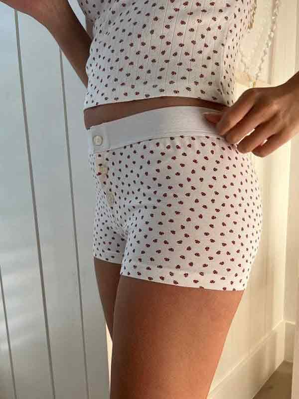 Contrast floral print Shorts Product Image