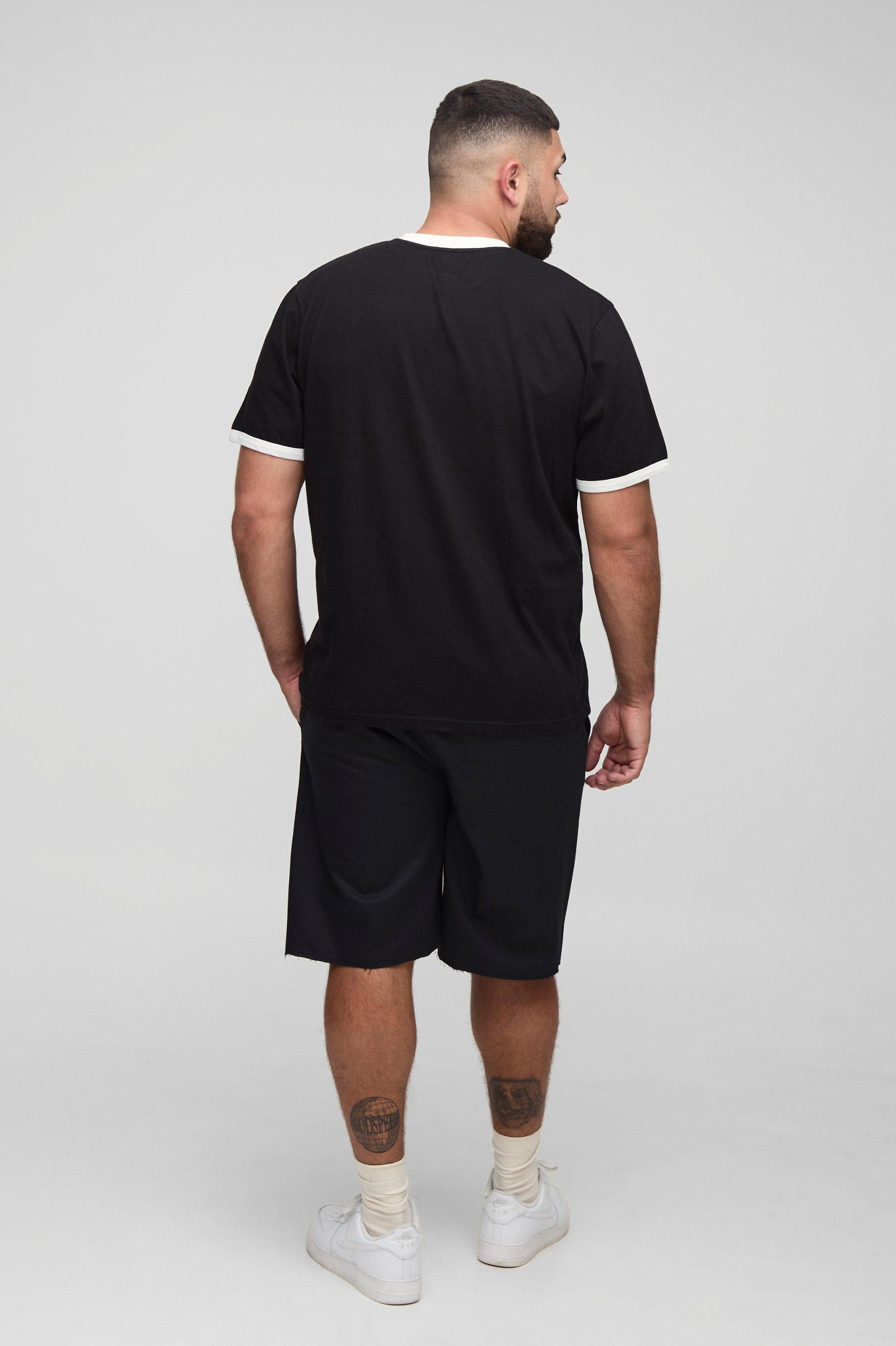 Plus Distressed Raw Hem Relaxed Fit Shorts | boohooMAN USA Product Image