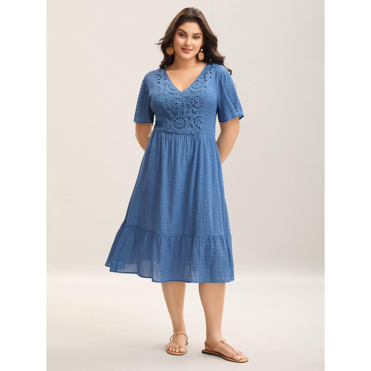 Plus Size Lace Textured Pockets Tiered Midi Dress Mediumblue Women Boho V-neck Short sleeve Curvy BloomChic 28/5X Product Image