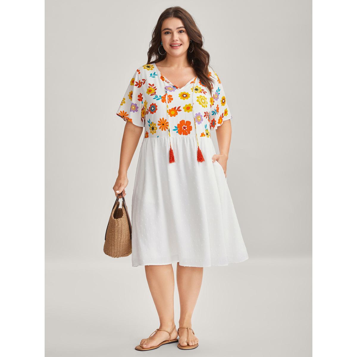 Plus Size Colorful Florals Spliced Pockets Midi Dress Brightred Women Notched collar Short sleeve Curvy BloomChic 26/4X Product Image